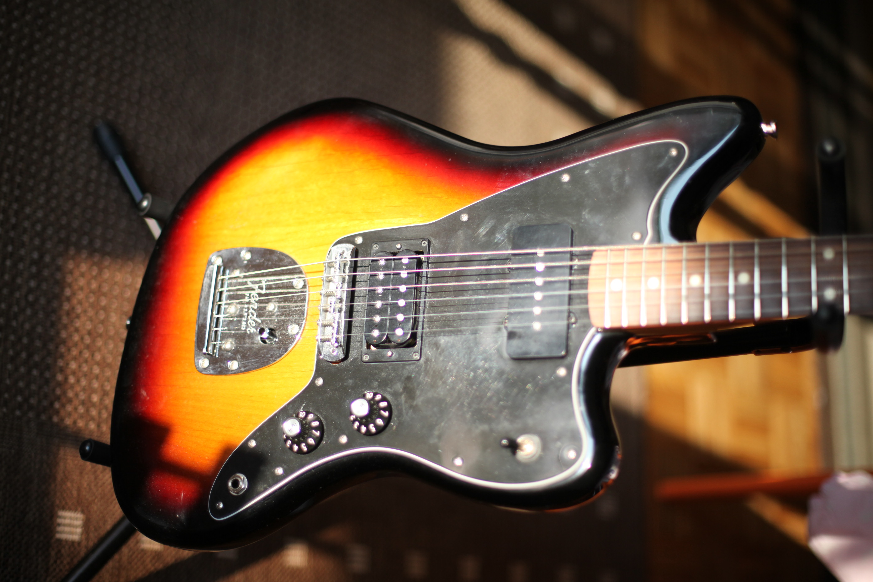 Fender Blacktop Jazzmaster HS image (653130) Audiofanzine