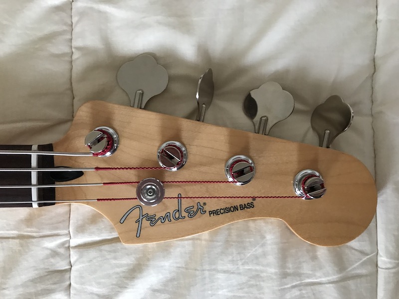 Blacktop Precision Bass Fender Blacktop Precision Bass Audiofanzine