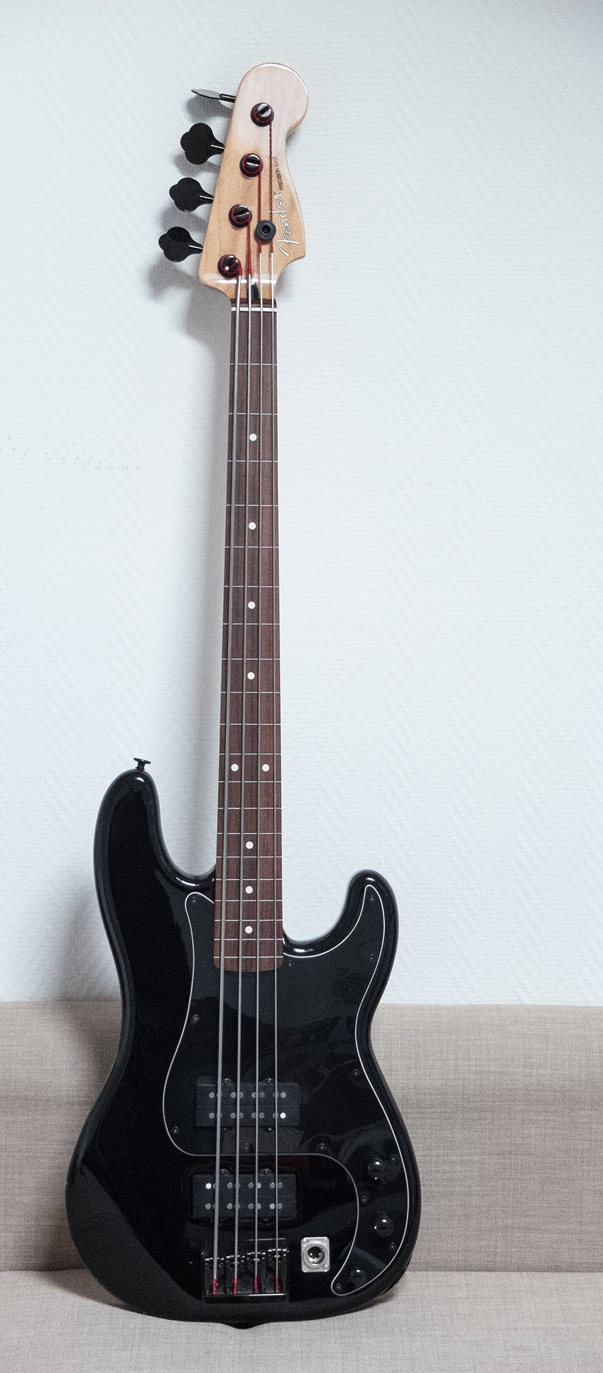 Blacktop Precision Bass Fender Blacktop Precision Bass Audiofanzine