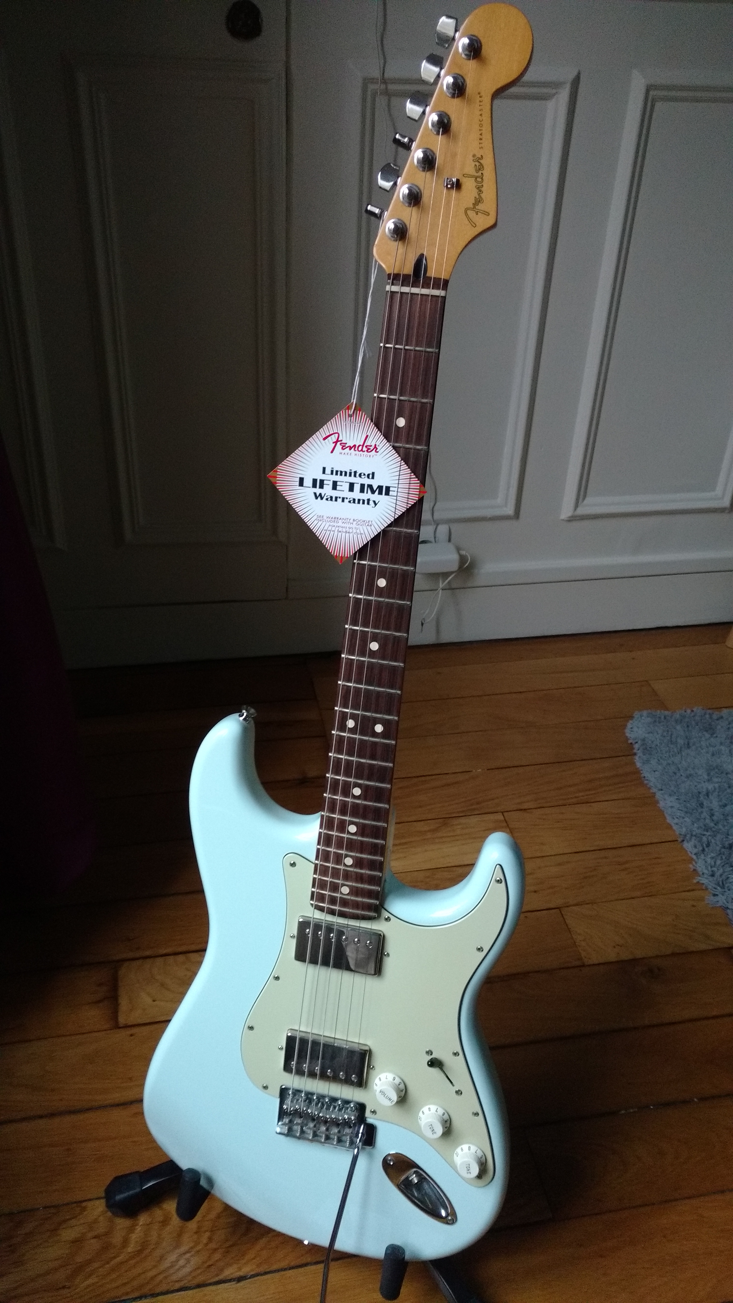 BLACKTOP STRATOCASTER HH - Fender Blacktop Stratocaster HH - Audiofanzine