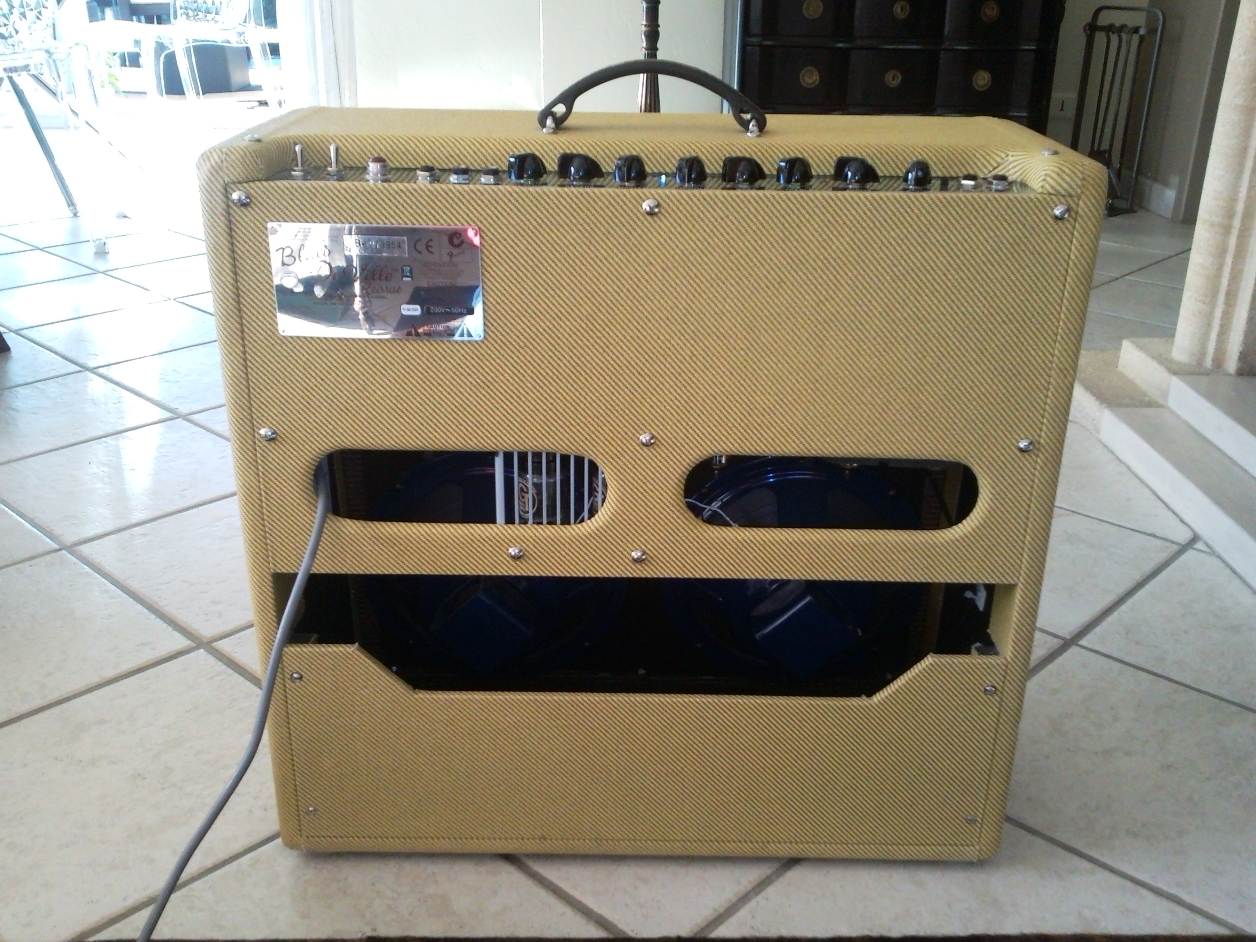 Photo Fender Blues DeVille 410 Reissue Fender [Hot Rod Series] Blues