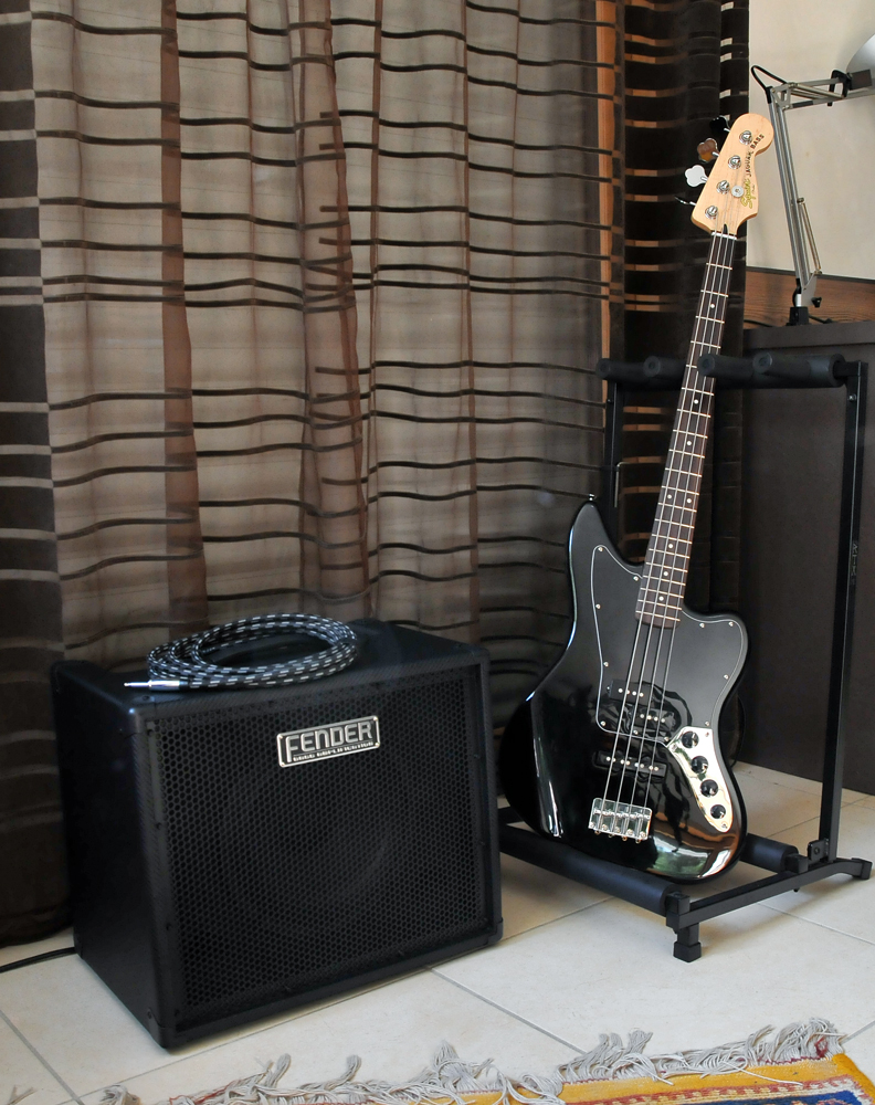 Fender Bronco 40 image (448259) Audiofanzine