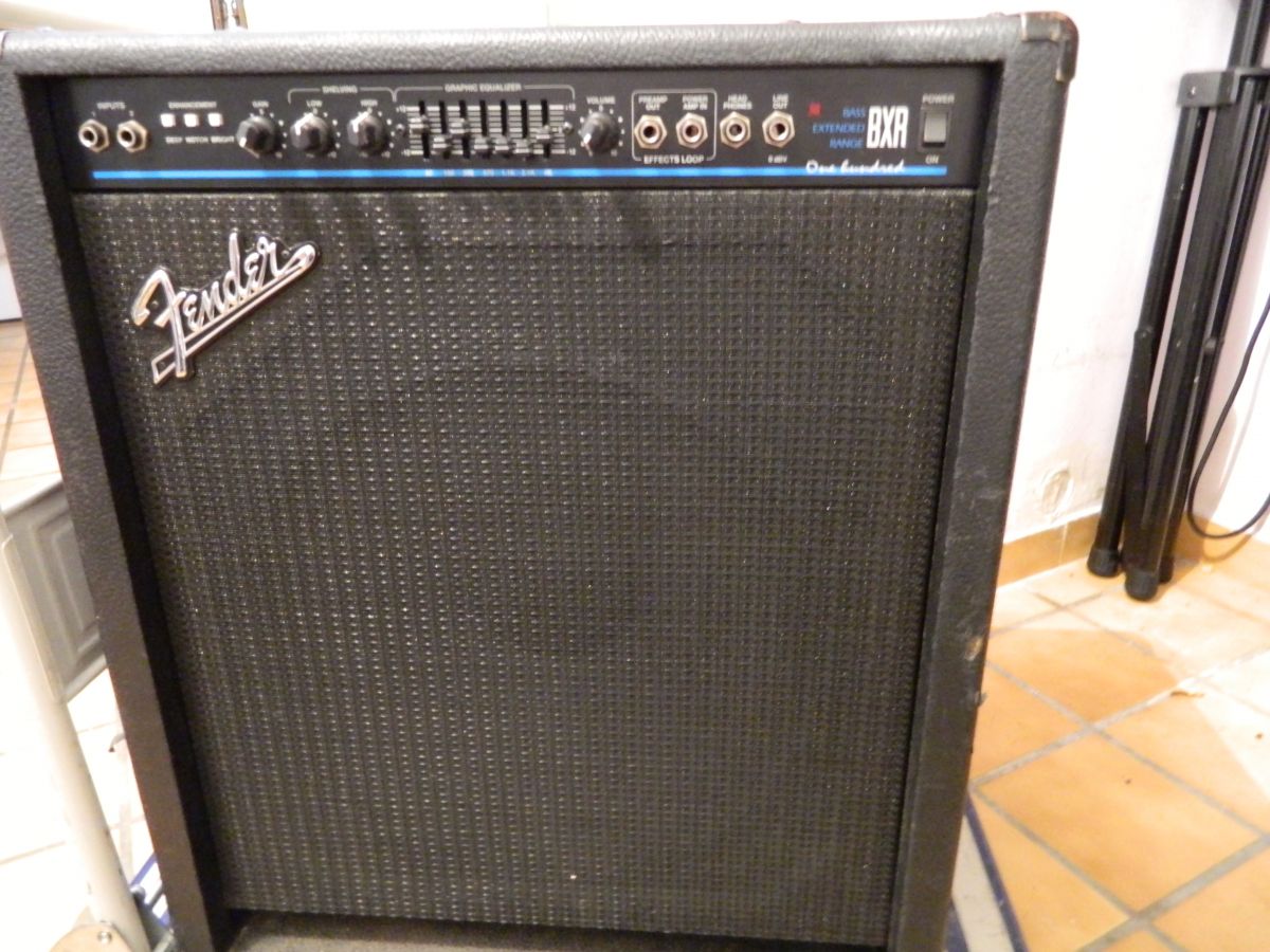 BXR 100 Fender BXR 100 Audiofanzine