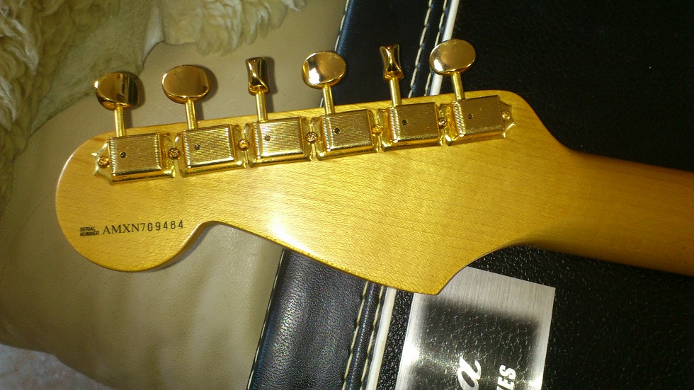 Fender California Stratocaster image (281073) Audiofanzine
