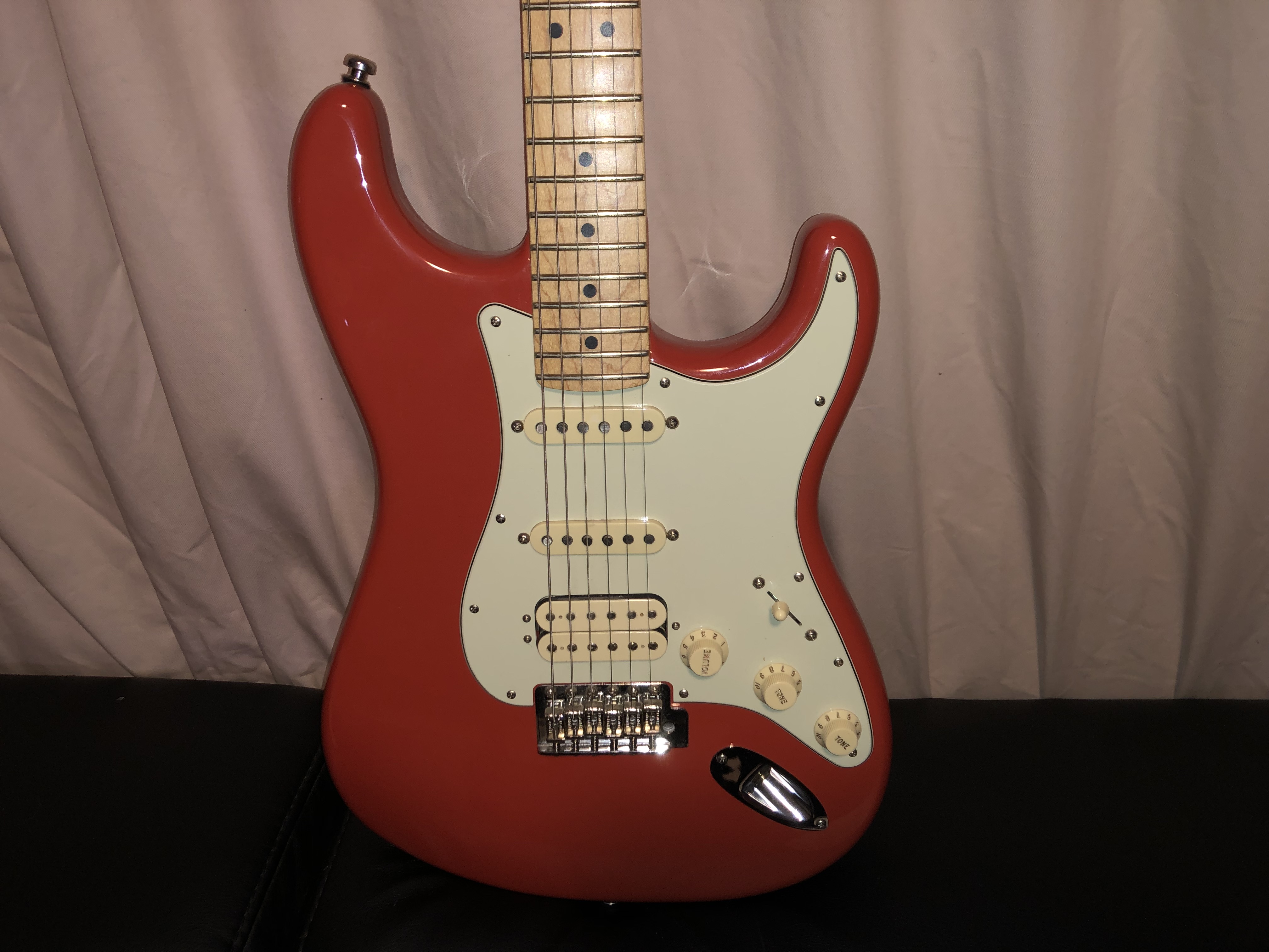 California Stratocaster Fender California Stratocaster Audiofanzine