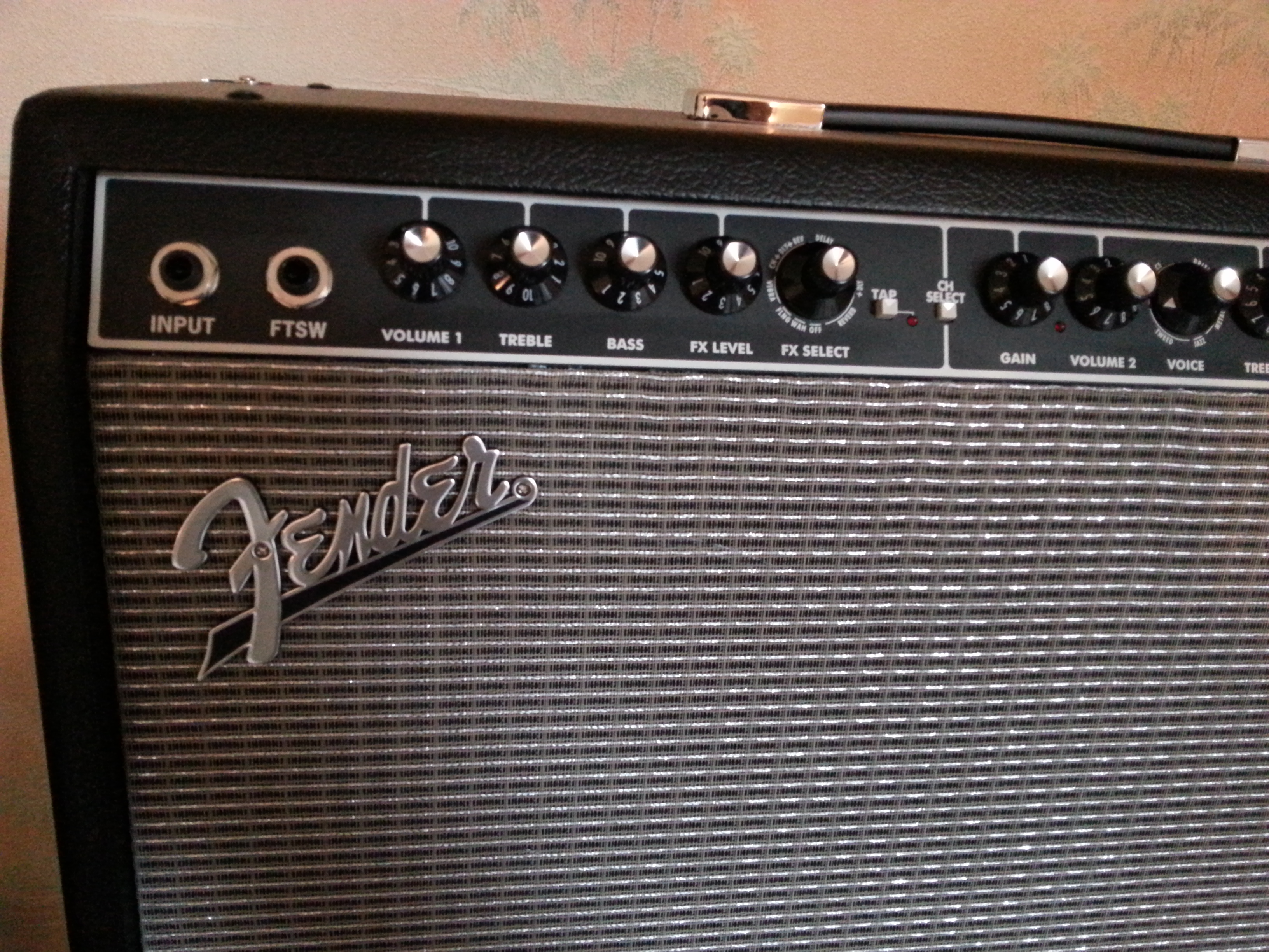 Champion 100 - Fender Champion 100 - Audiofanzine