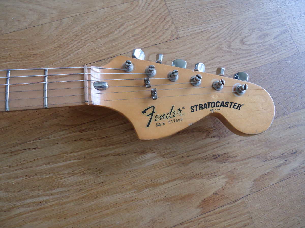 Dating 70 s stratocaster