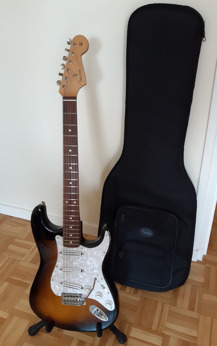 新品 0991102921 Fender Classic Player 揺るぎなく 