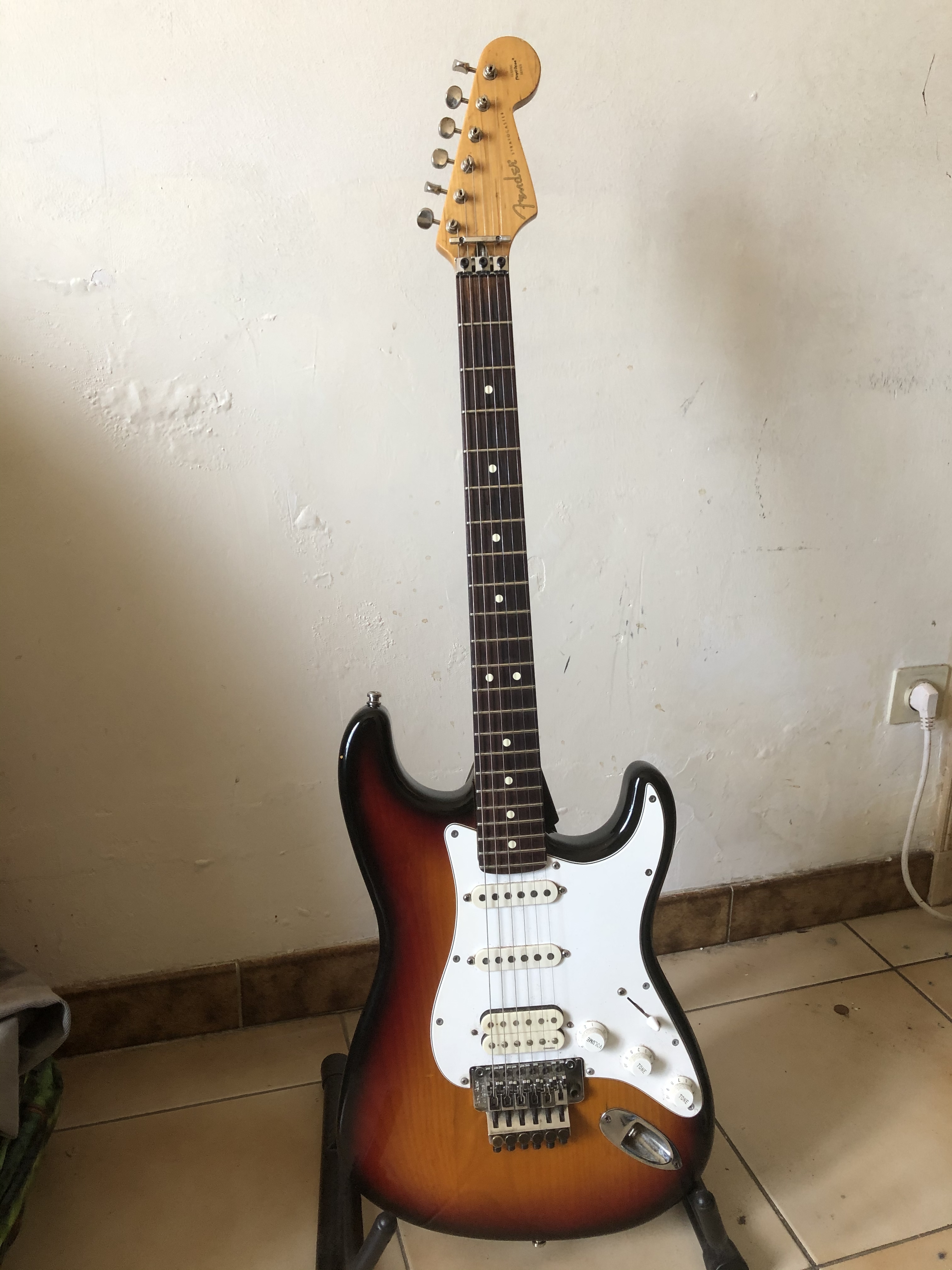 Classic Stratocaster Floyd Rose Fender Audiofanzine