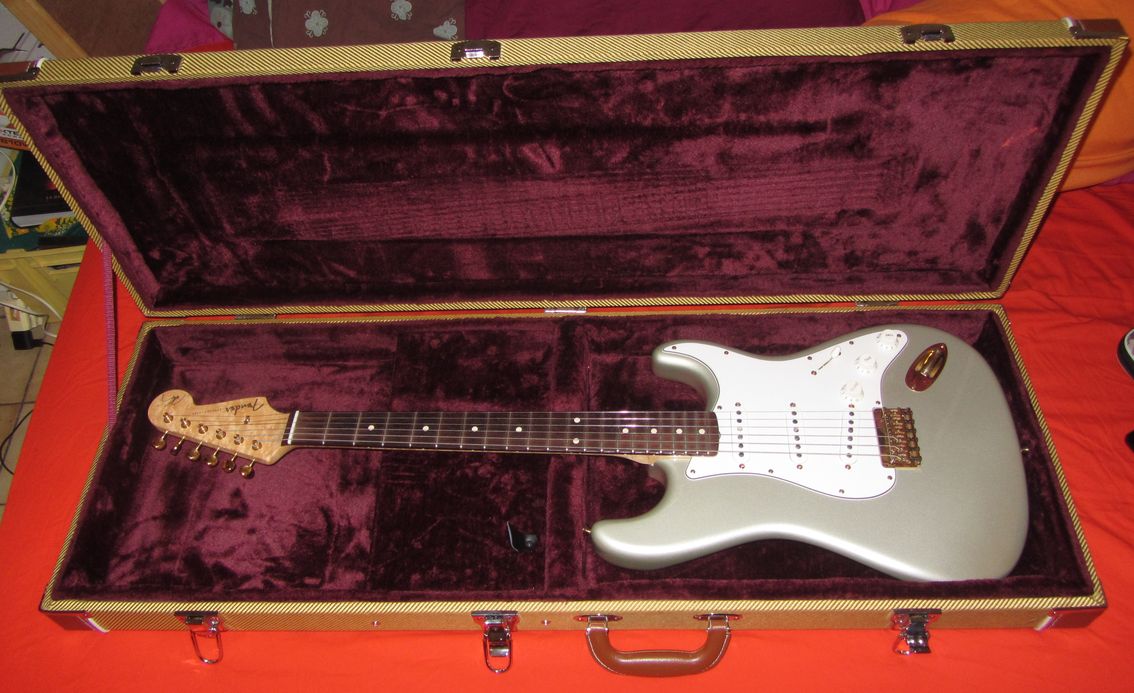 Photo Fender Custom Shop Robert Cray Signature Stratocaster : Fender Custom Shop Robert Cray