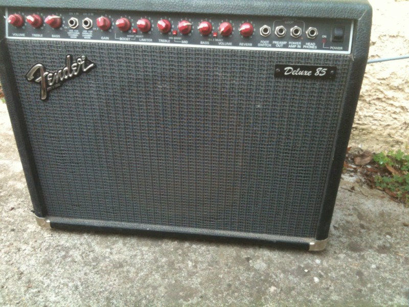 Fender Deluxe 85 image (141025) Audiofanzine