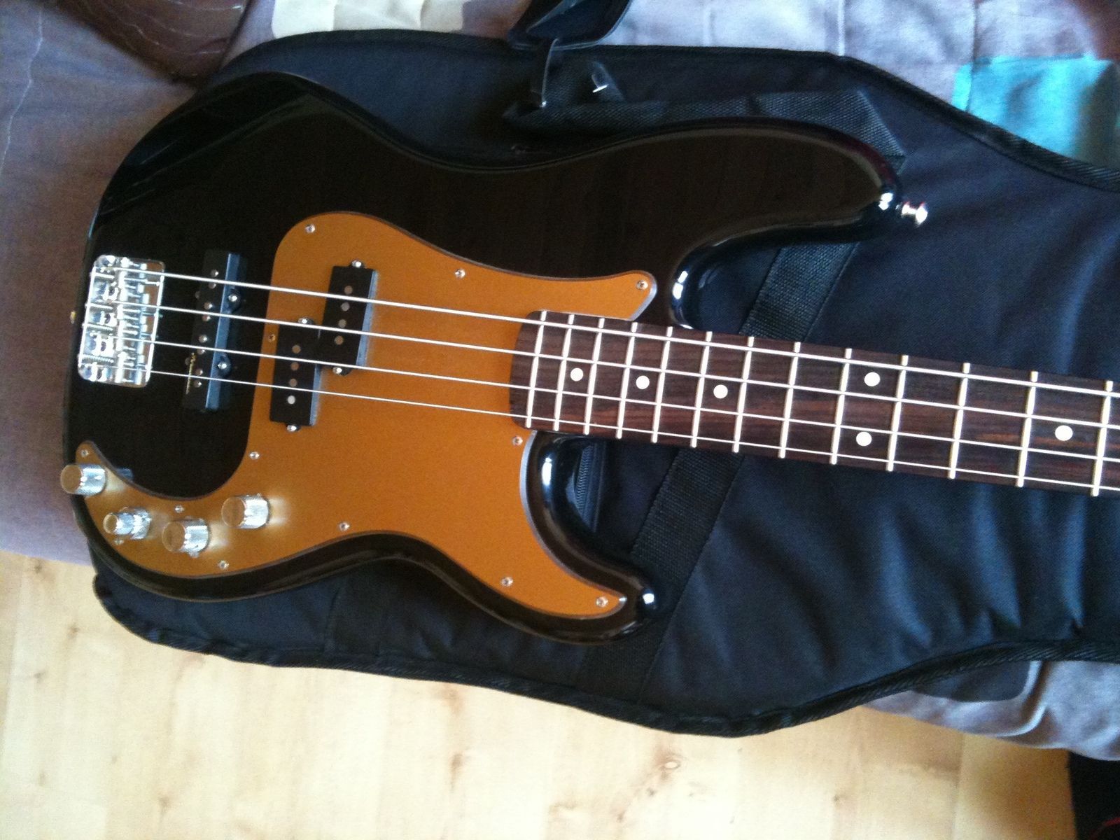 Fender Deluxe Active P Bass Special Image Audiofanzine