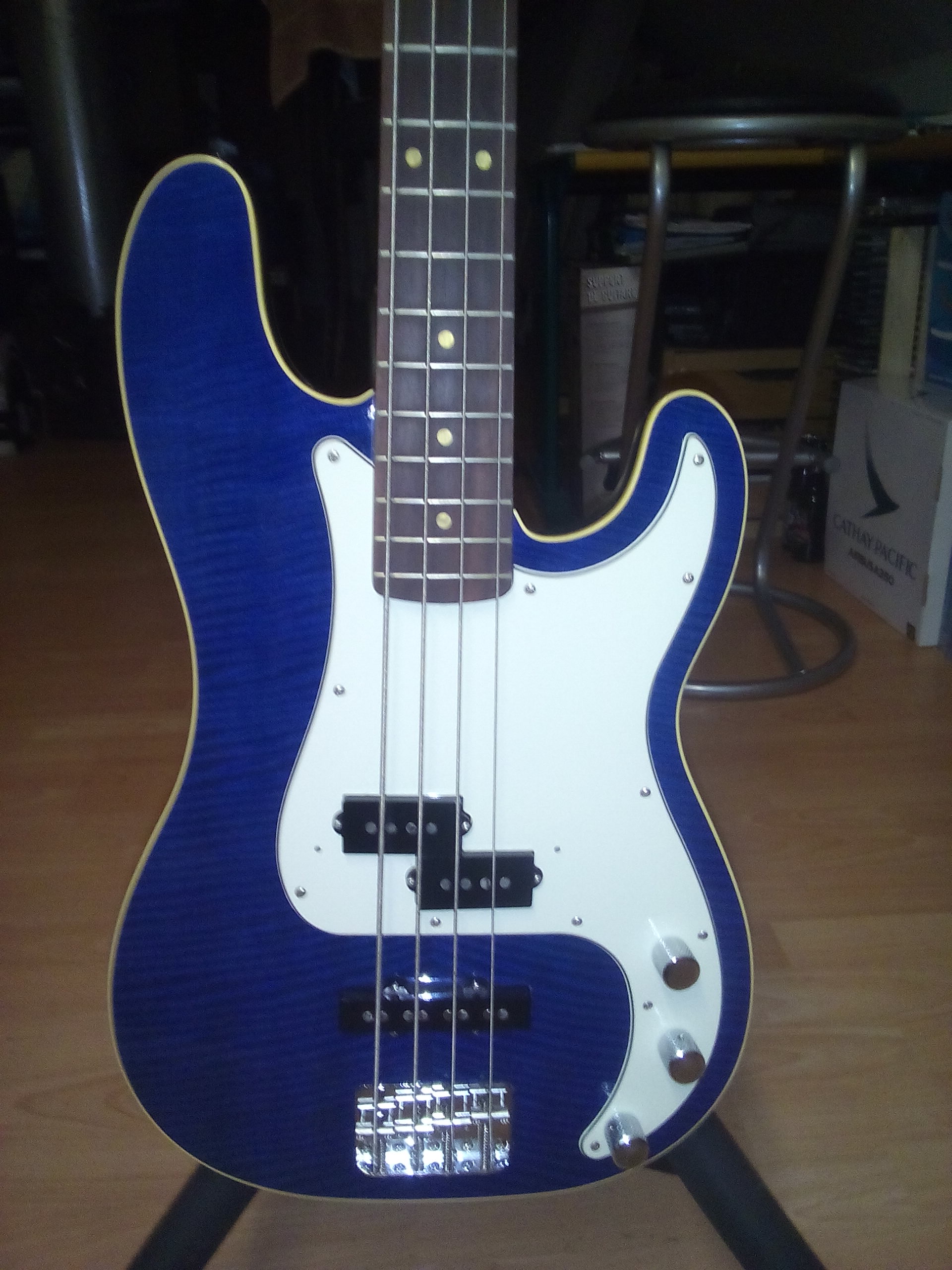 Deluxe Aerodyne Classic Precision Bass Special Fender - Audiofanzine