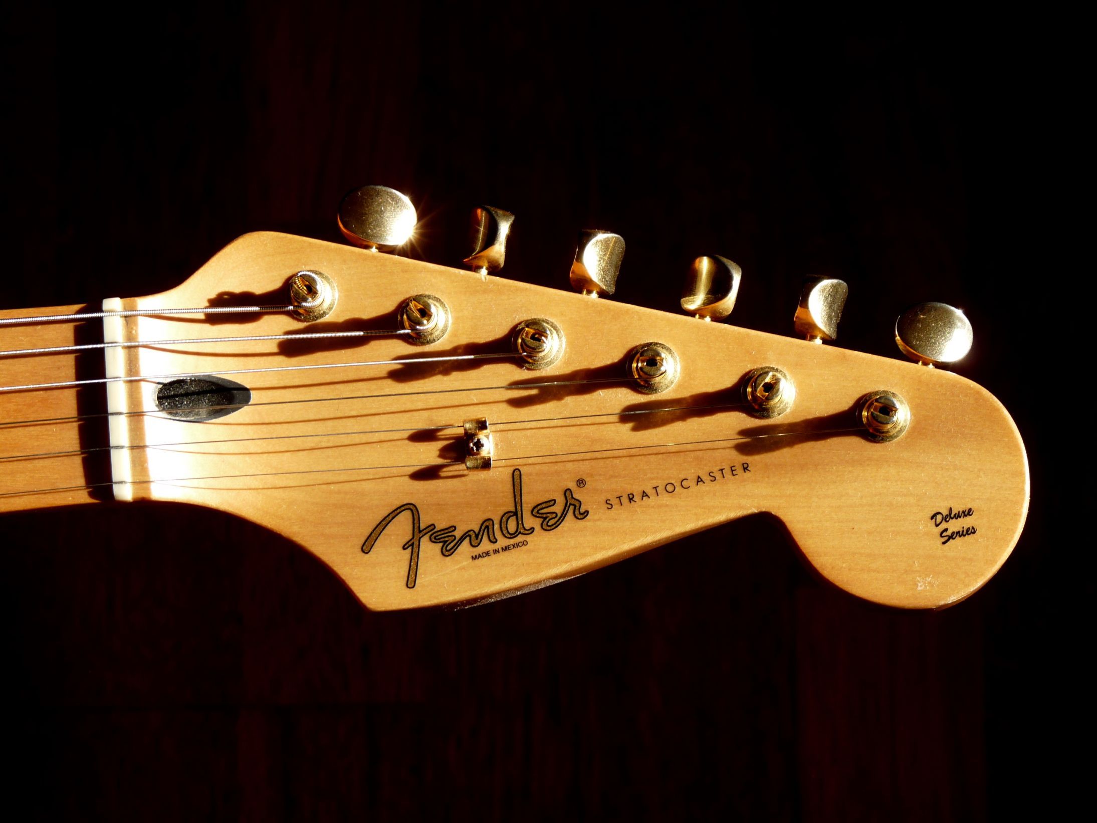 Stratocaster mexico. Порожек стратокастер.