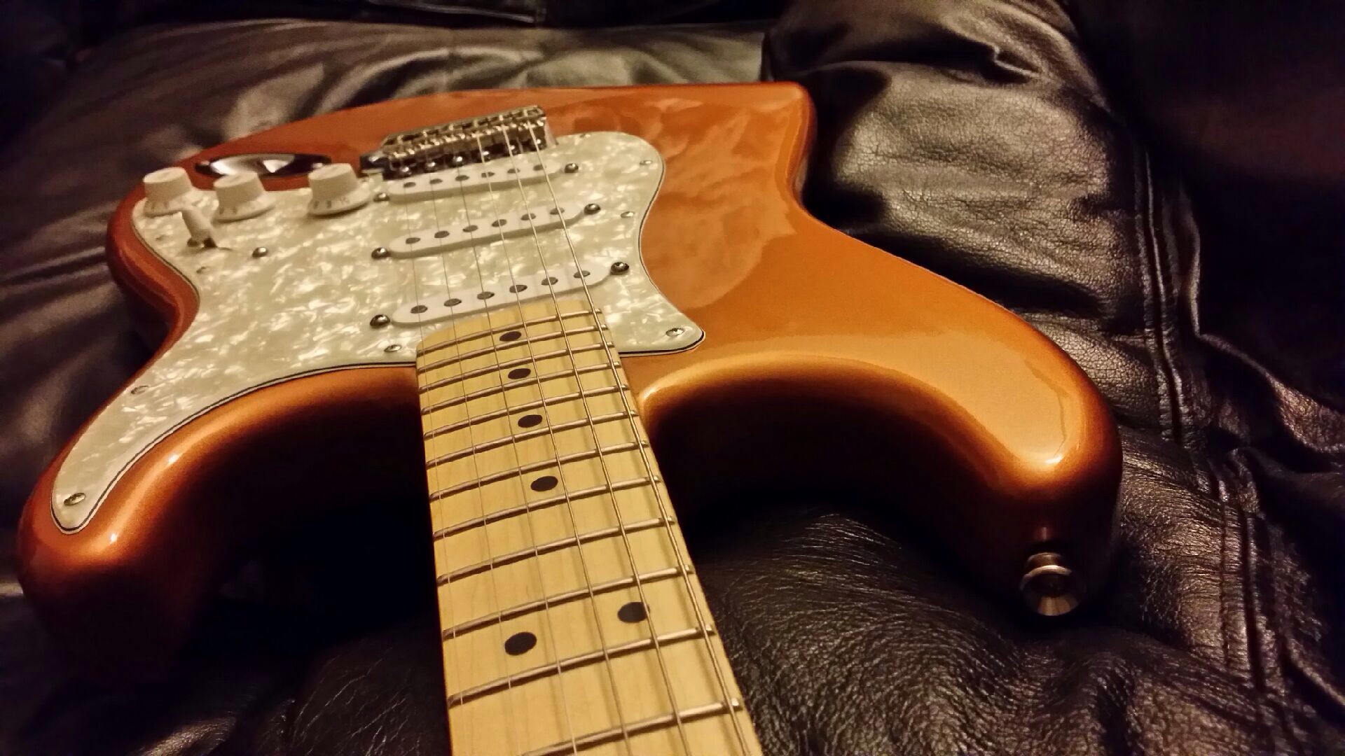 Fender Deluxe Powerhouse Strat image (1092325) Audiofanzine
