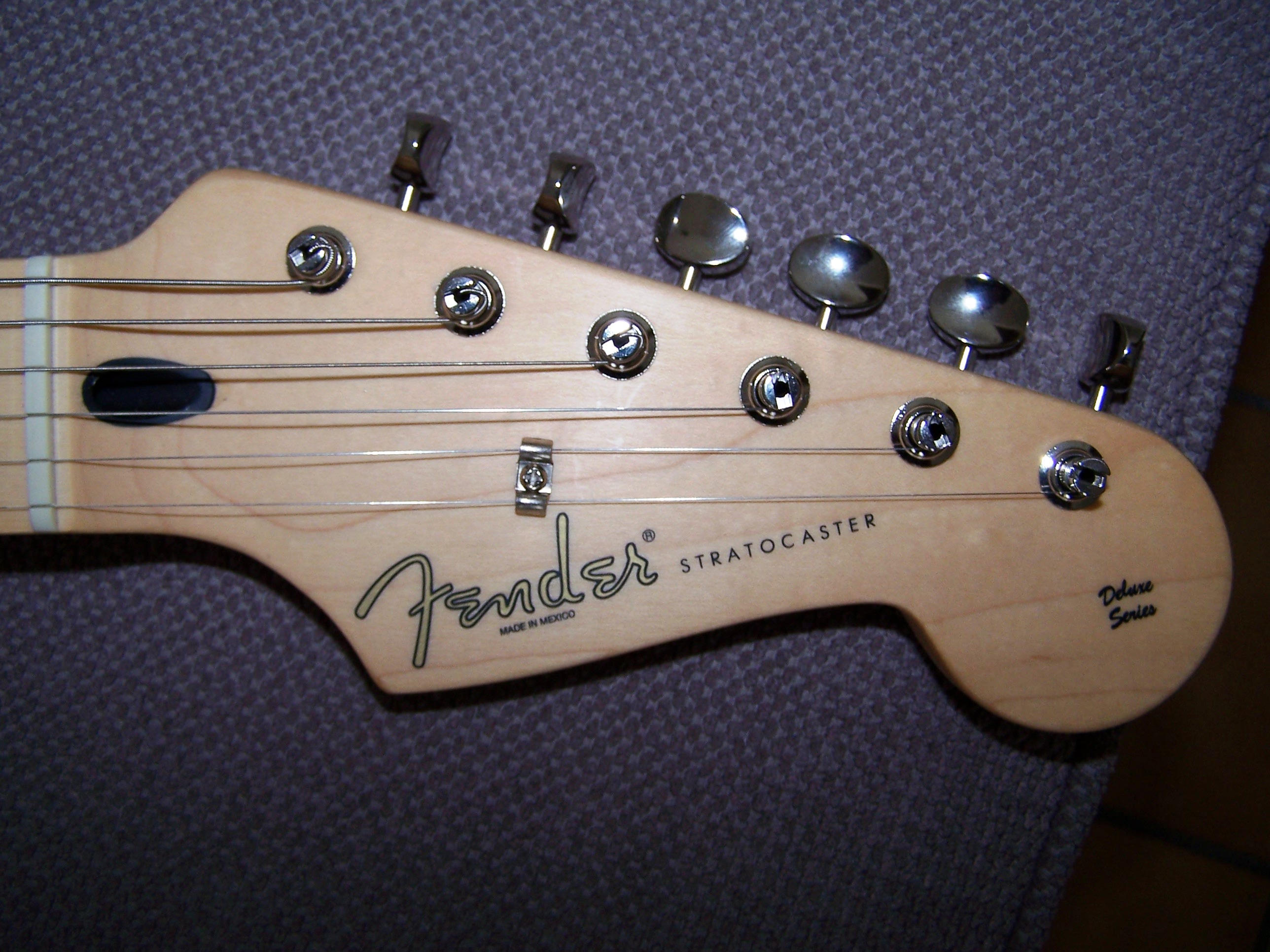 DELUXE POWERHOUSE STRAT Fender Deluxe Powerhouse Strat Audiofanzine