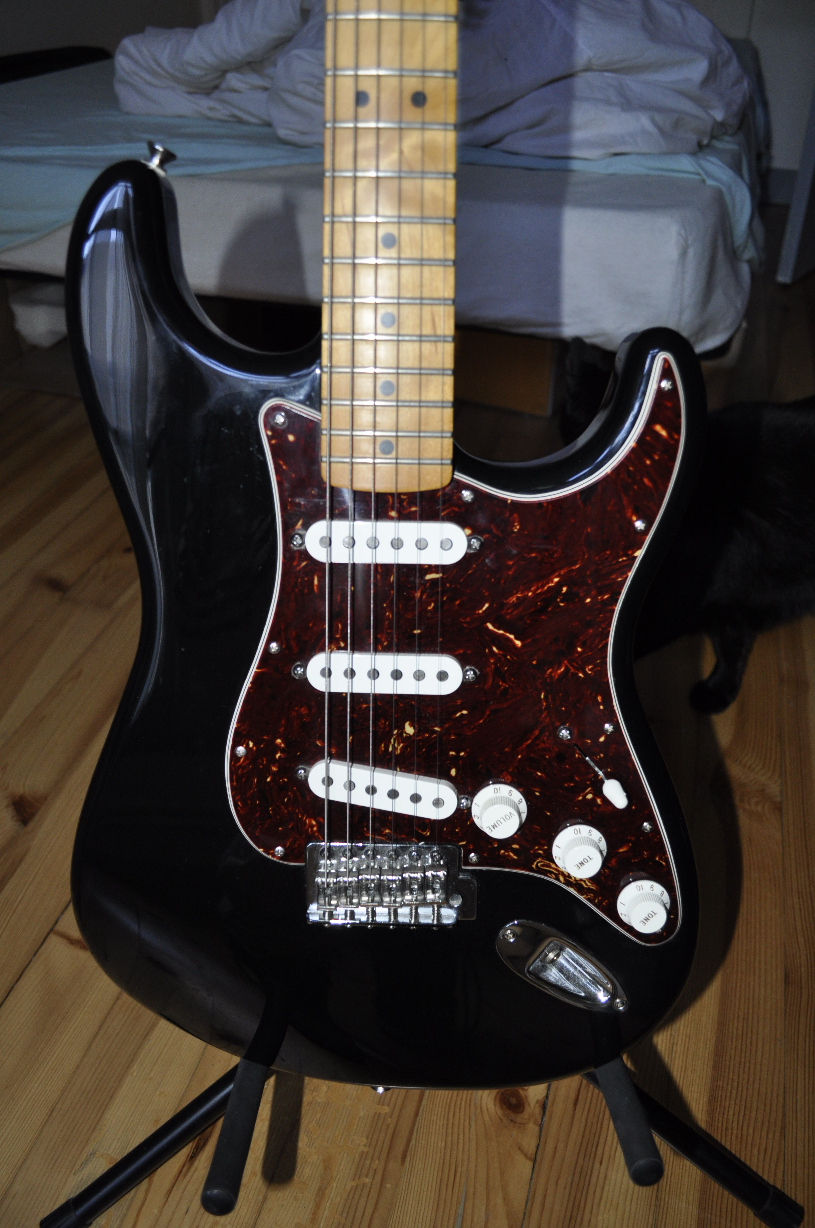 Photo Fender Deluxe Roadhouse Stratocaster [20072013] DSC0394.JPG
