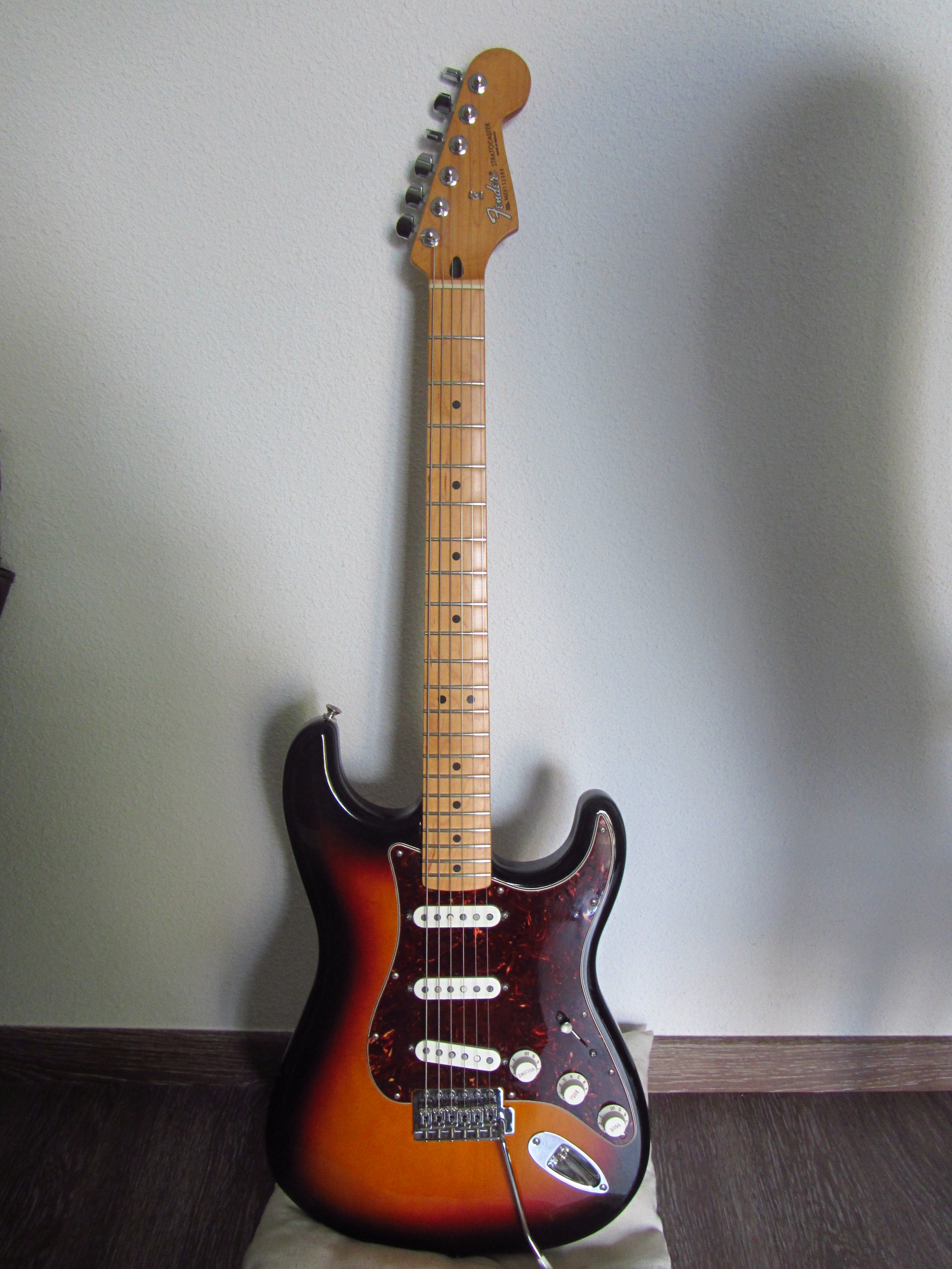 Fender Deluxe Roadhouse Stratocaster [20132015] image (467692