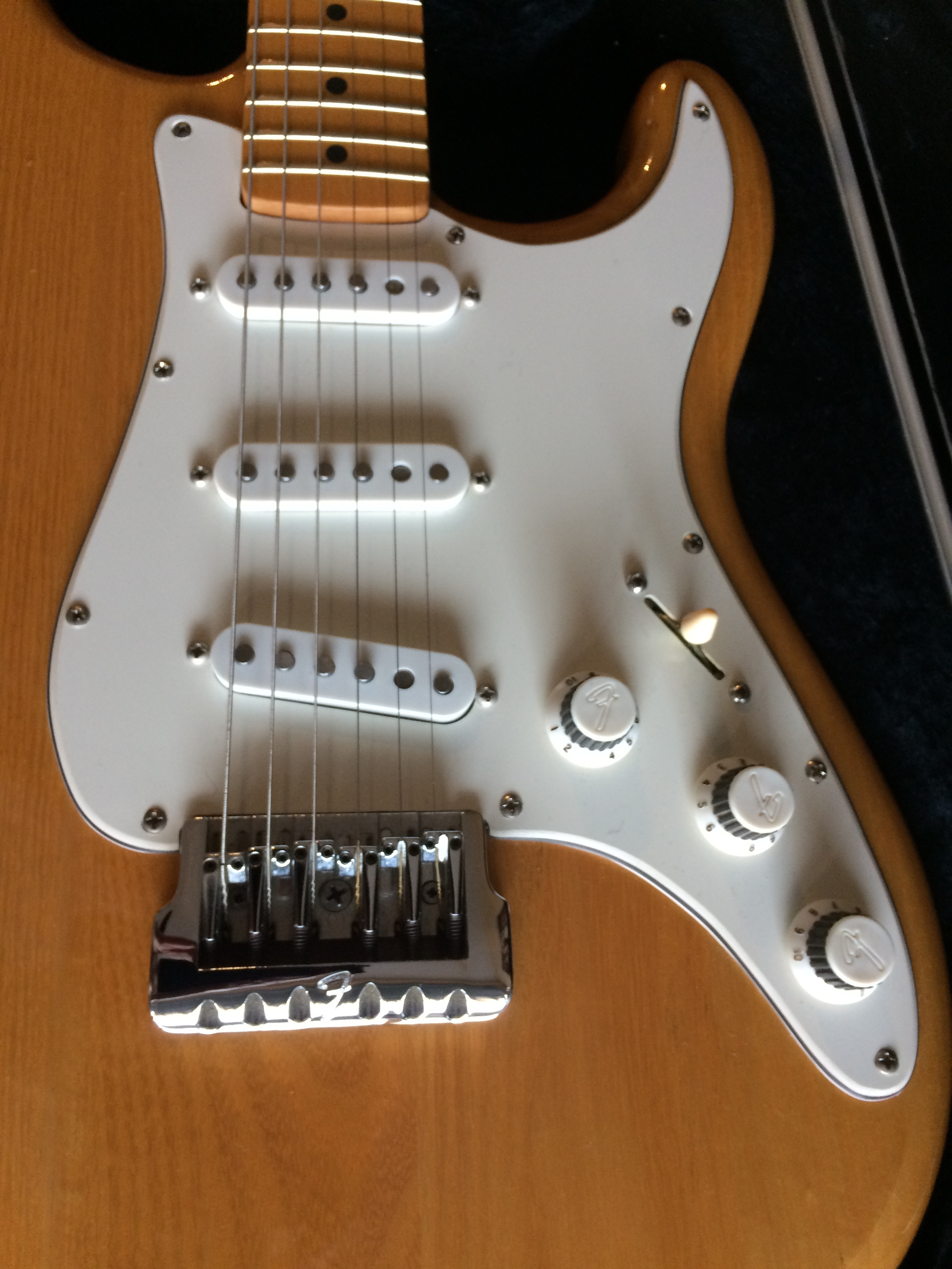 Vds Fender Stratocaster Us Élite 1982 état exceptionnel. (Provence