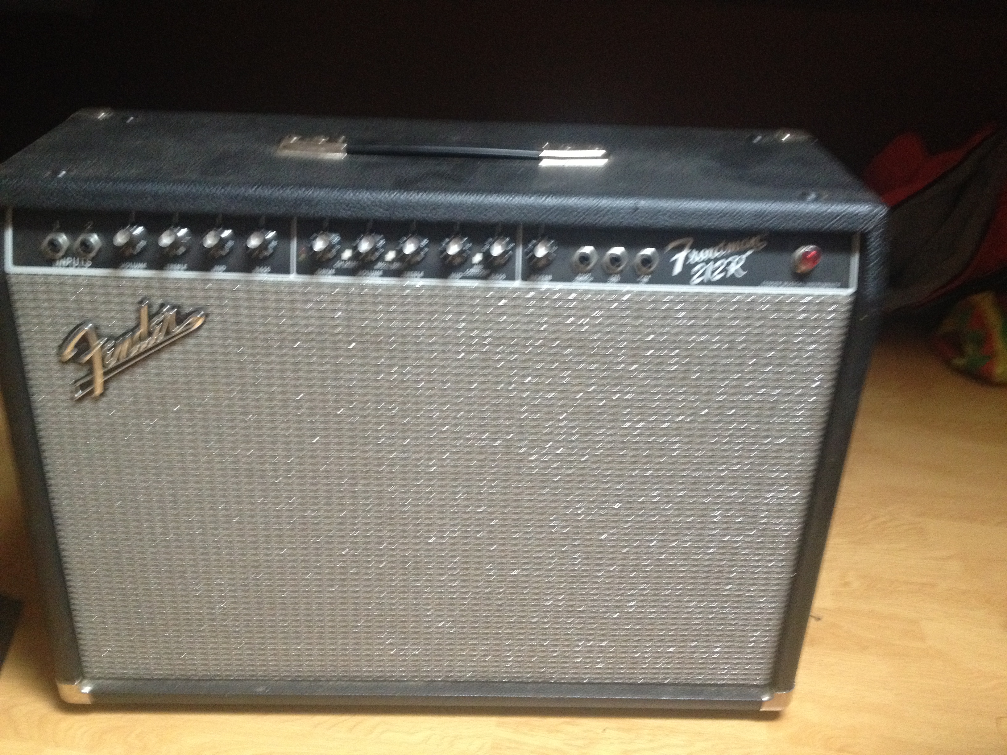 Fender FM 212R image (1865871) Audiofanzine