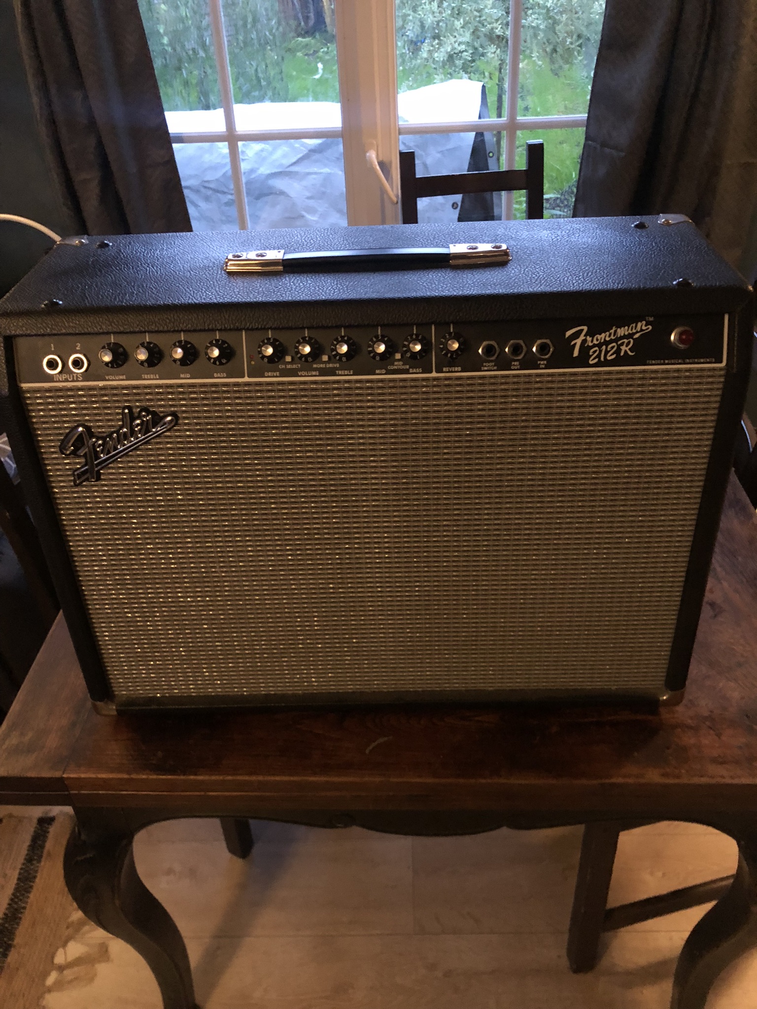FM 212R Fender FM 212R Audiofanzine