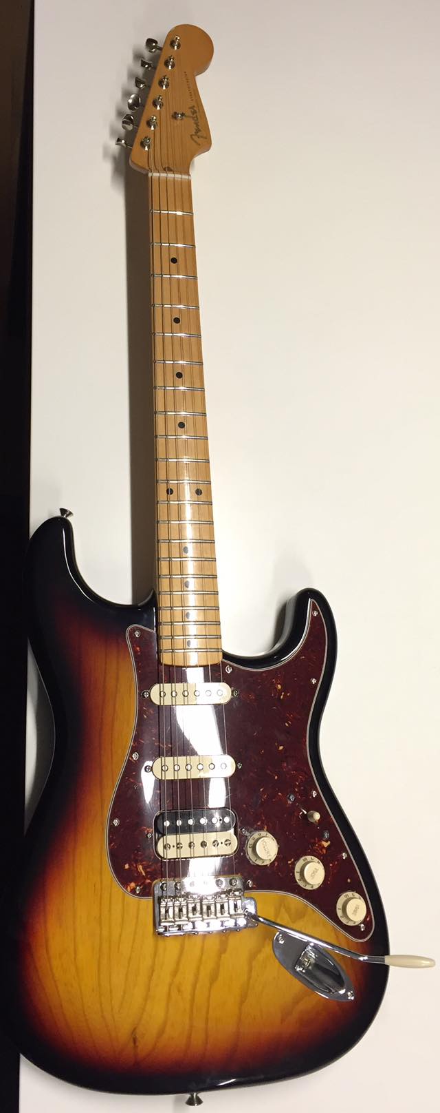 Fender Fsr Hss Tbx Stratocaster Sunburst Mexico 2011 Ile De France Audiofanzine 4776