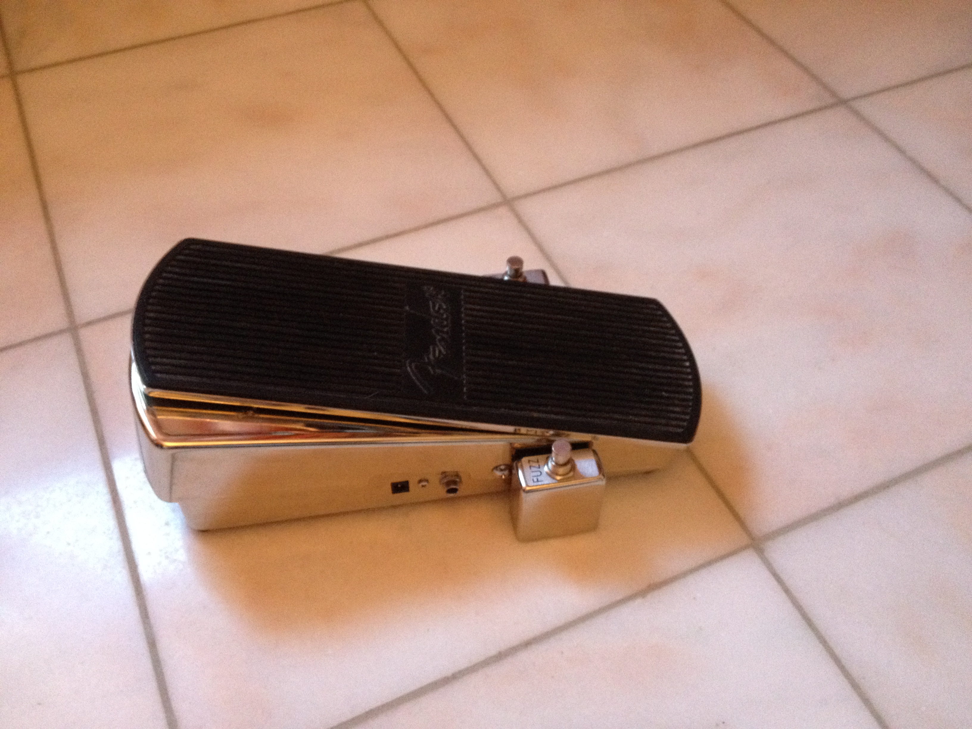 FUZZWAH PEDAL REISSUE Fender FuzzWah Pedal Reissue Audiofanzine