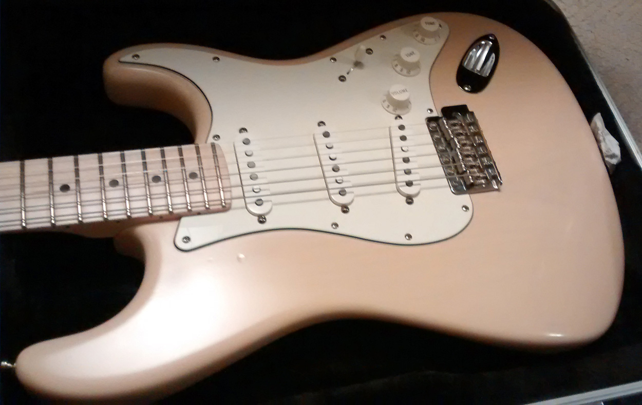 Photo Fender Highway One Stratocaster [20062011] Fender Stratocaster