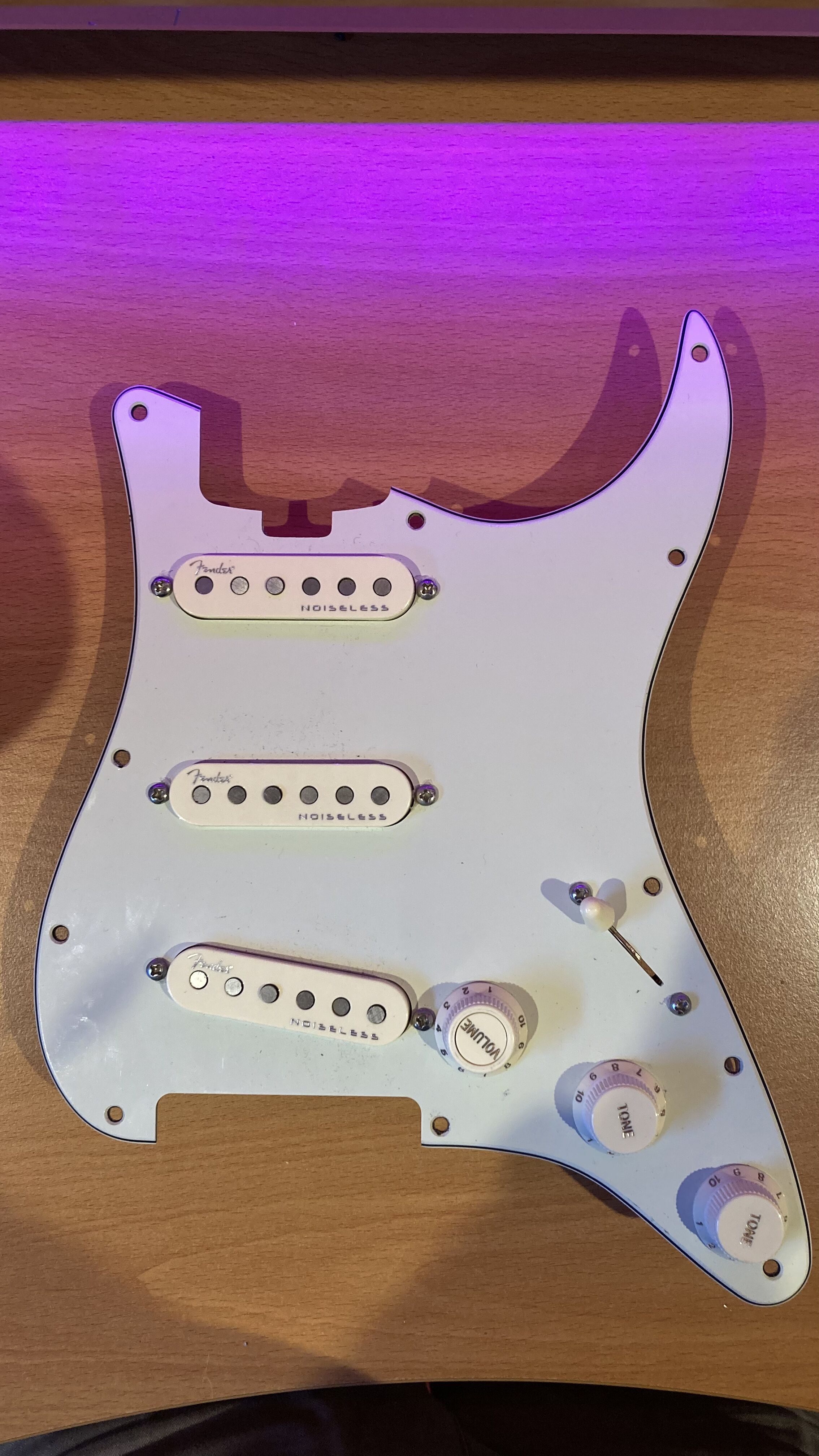 Hot Noiseless Strat Pickups Fender Audiofanzine