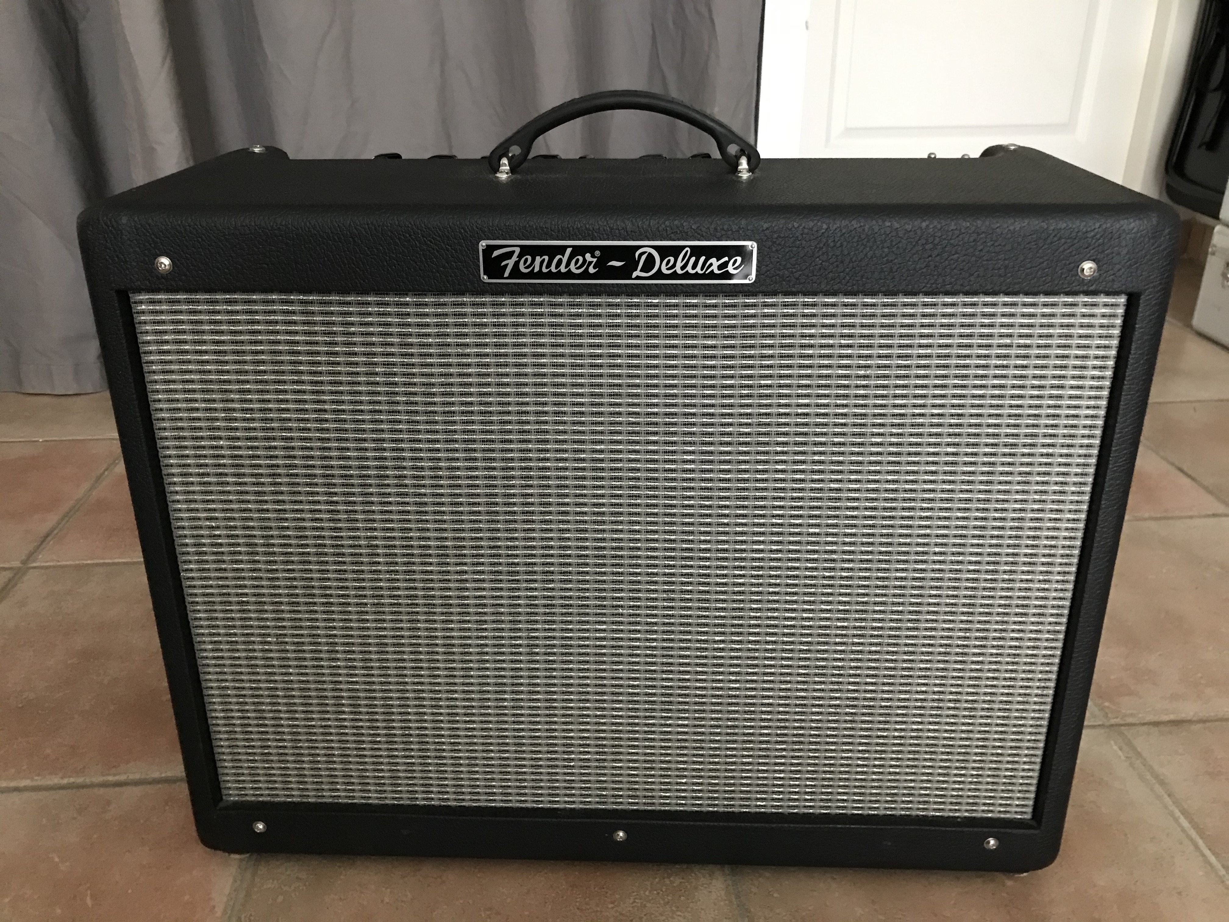 Fender Hot Rod Deluxe made in USA (Aquitaine) Audiofanzine