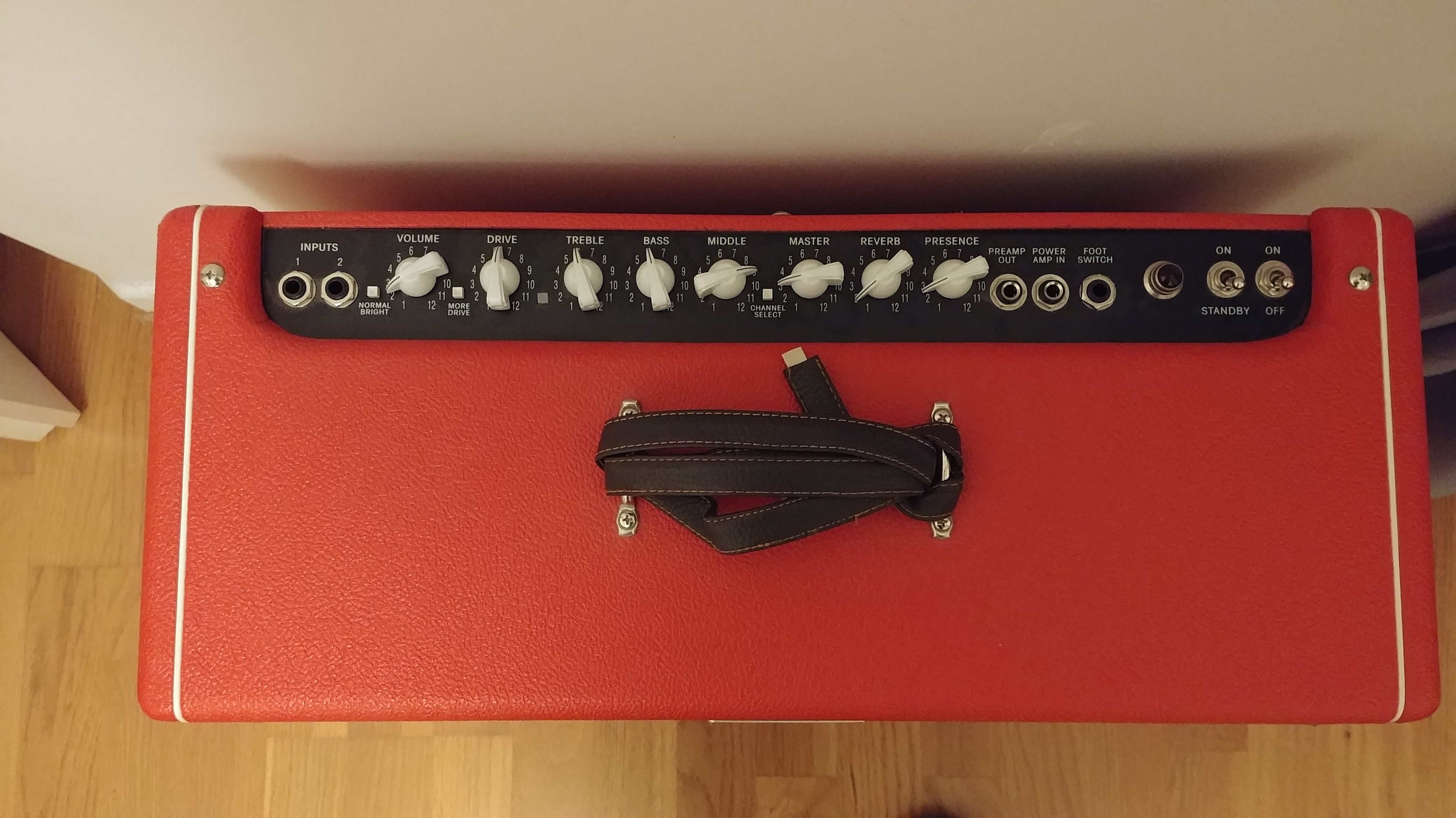 Fender Hot Rod Deluxe III Red October & Eminence Red Coat Wizard