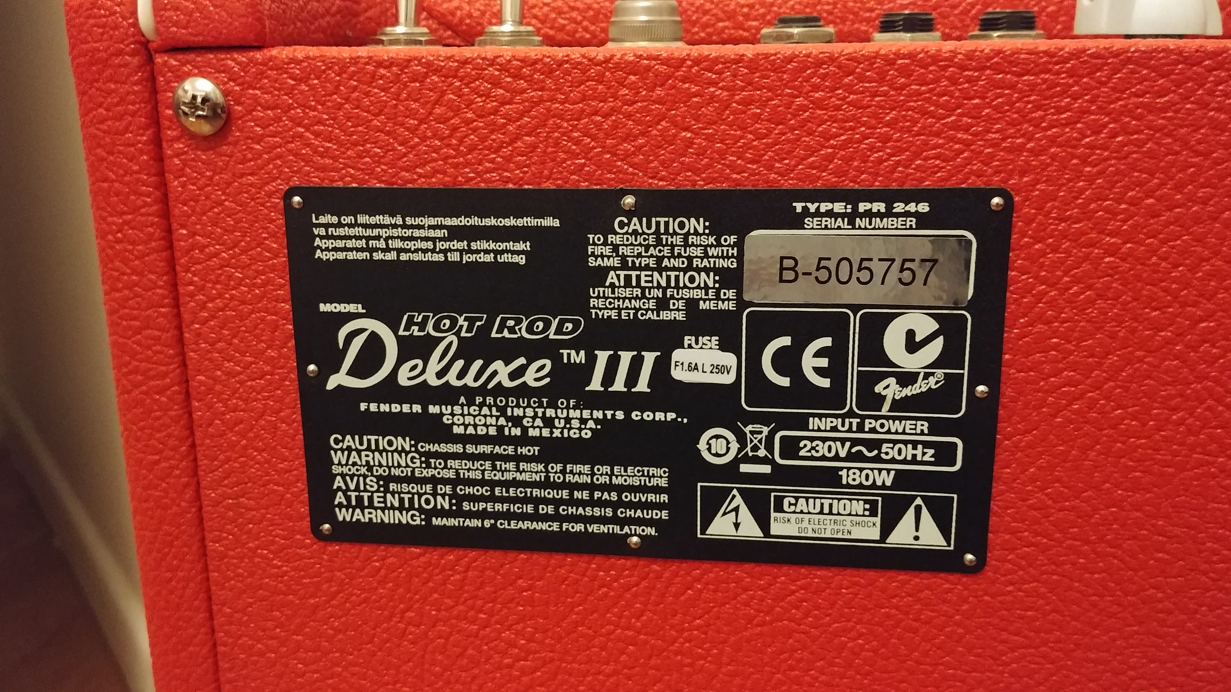 Fender Hot Rod Deluxe III Red October & Eminence Red Coat Wizard