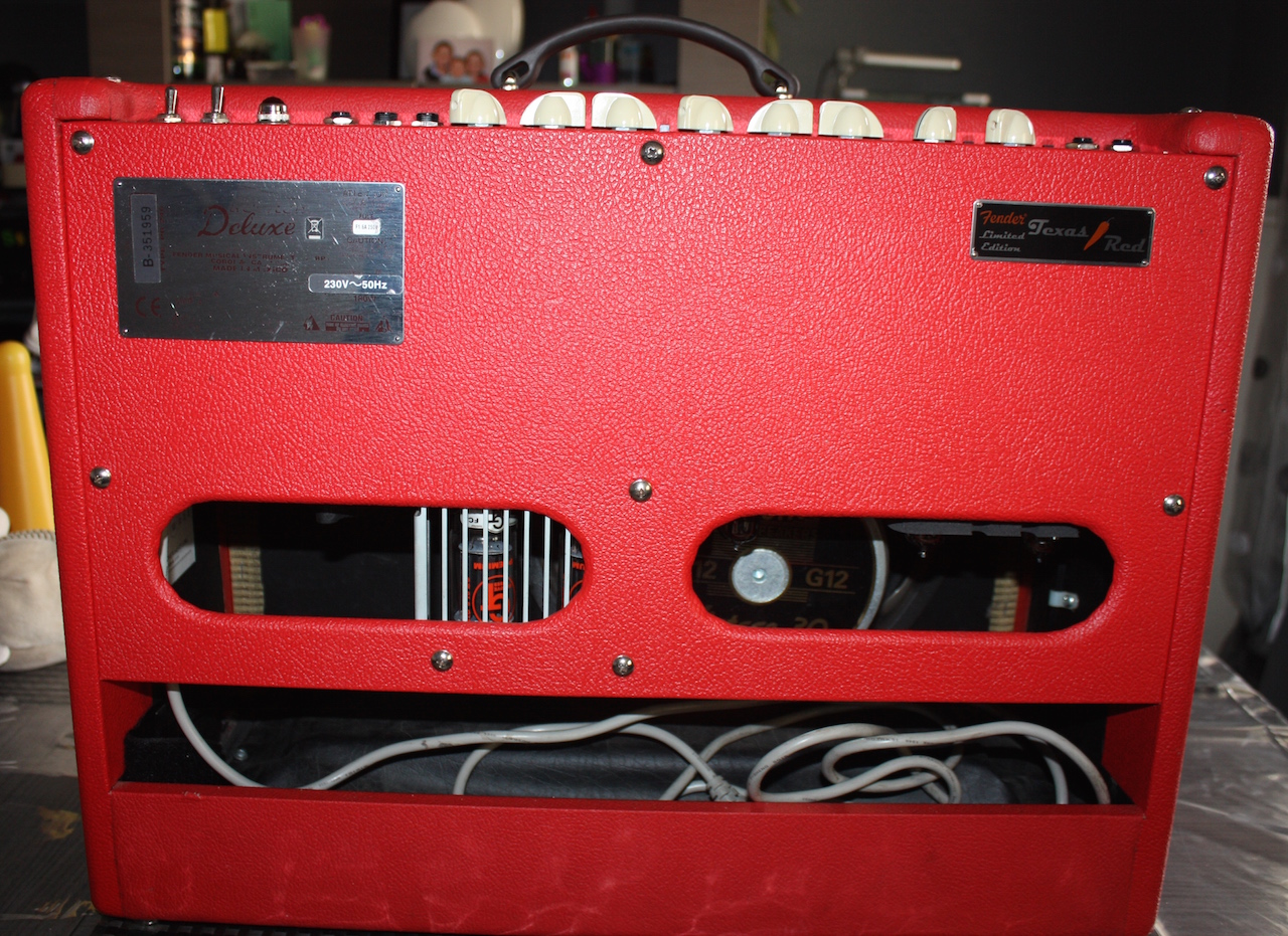 Photo Fender Hot Rod Deluxe Texas Red & Celestion Vintage 30 Limited