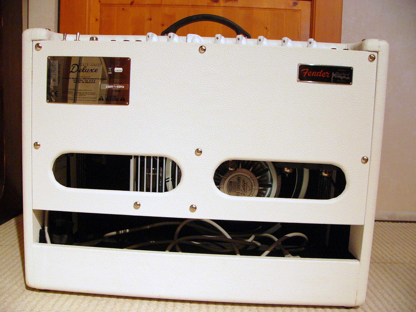 Fender Hot Rod Deluxe White Lightning Limited Edition image (176243