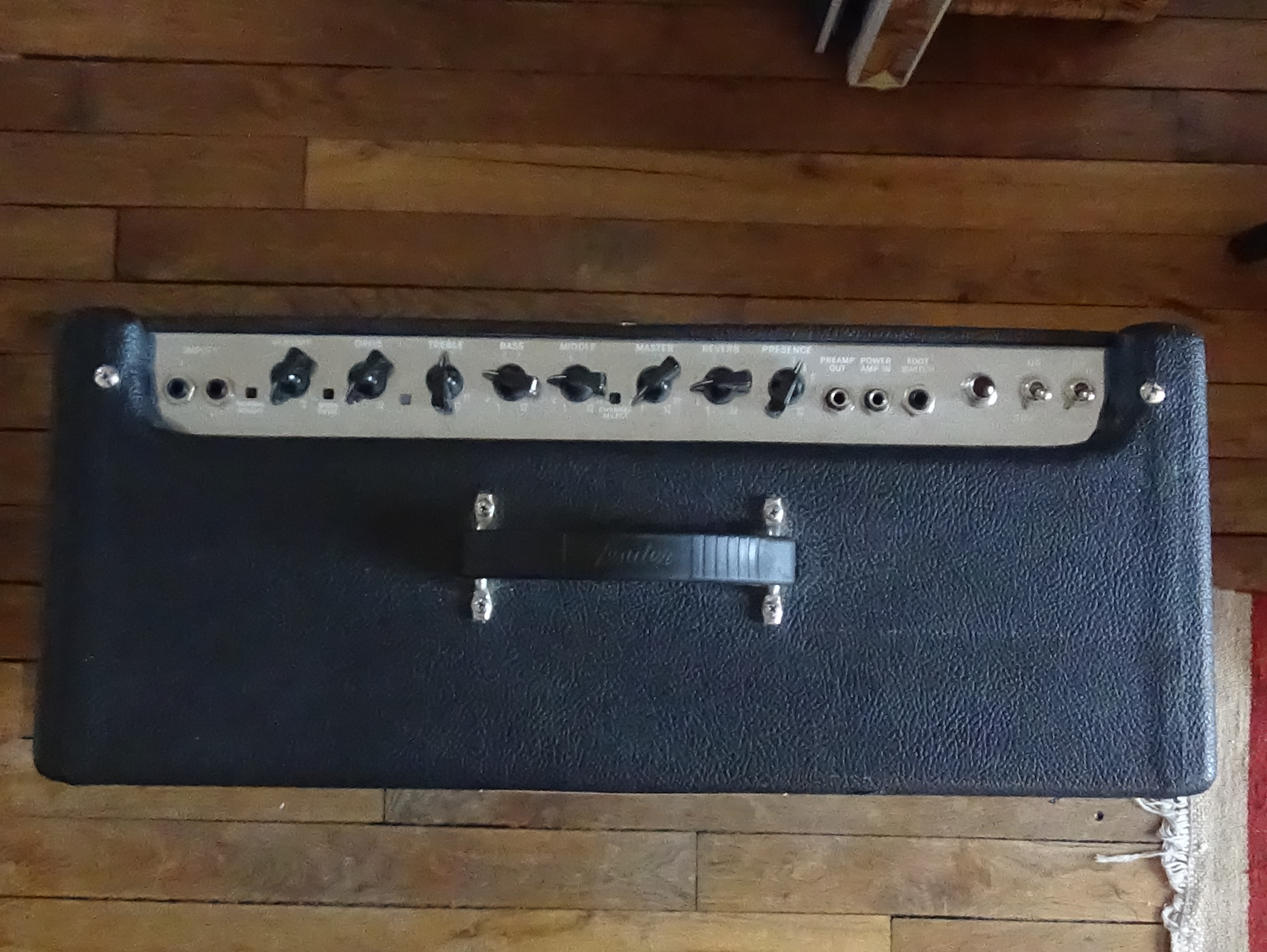 Hot Rod DeVille 410 Fender Hot Rod DeVille 410 Audiofanzine