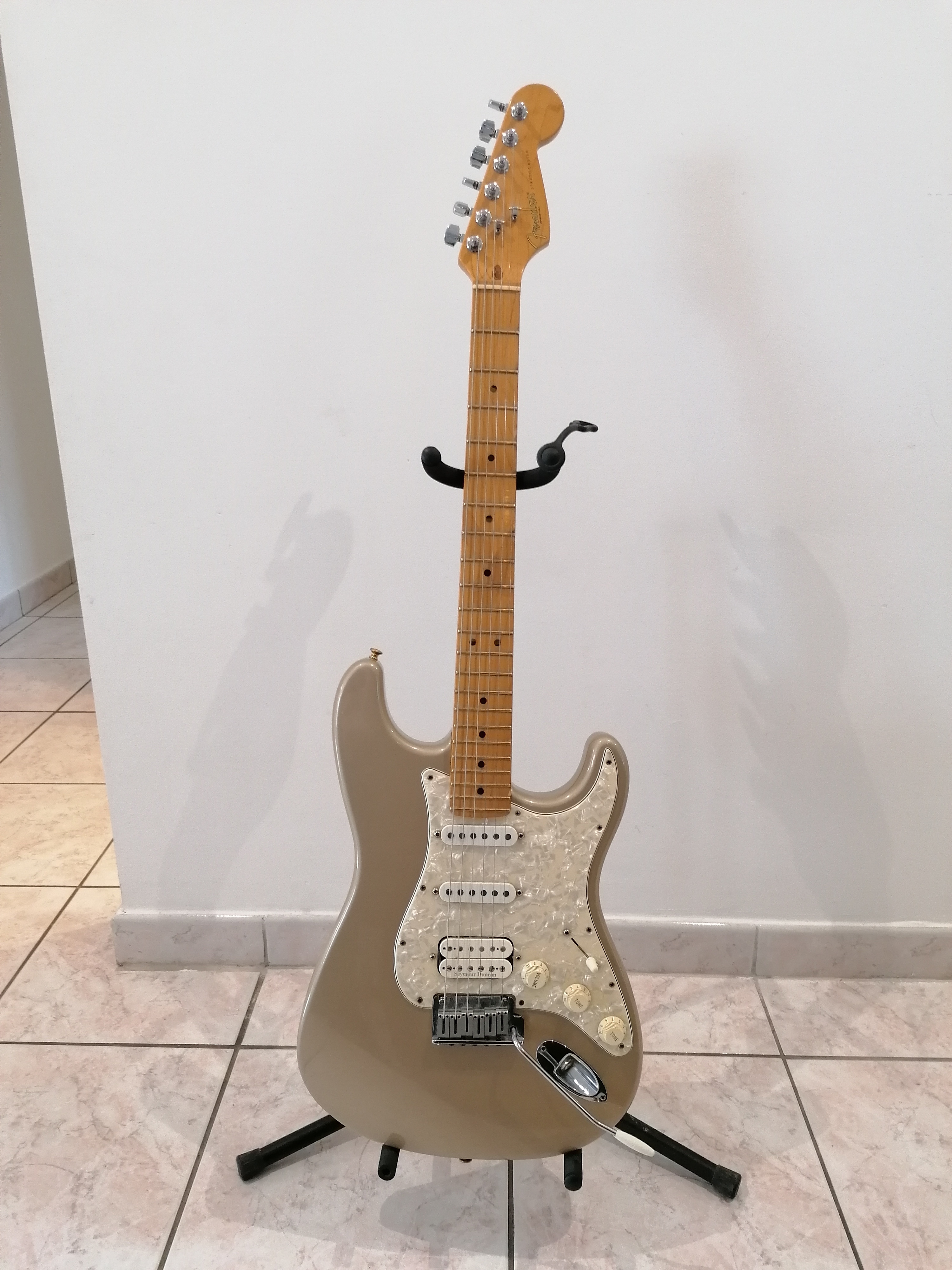 Hot Rodded American Lone Star Stratocaster Fender Audiofanzine