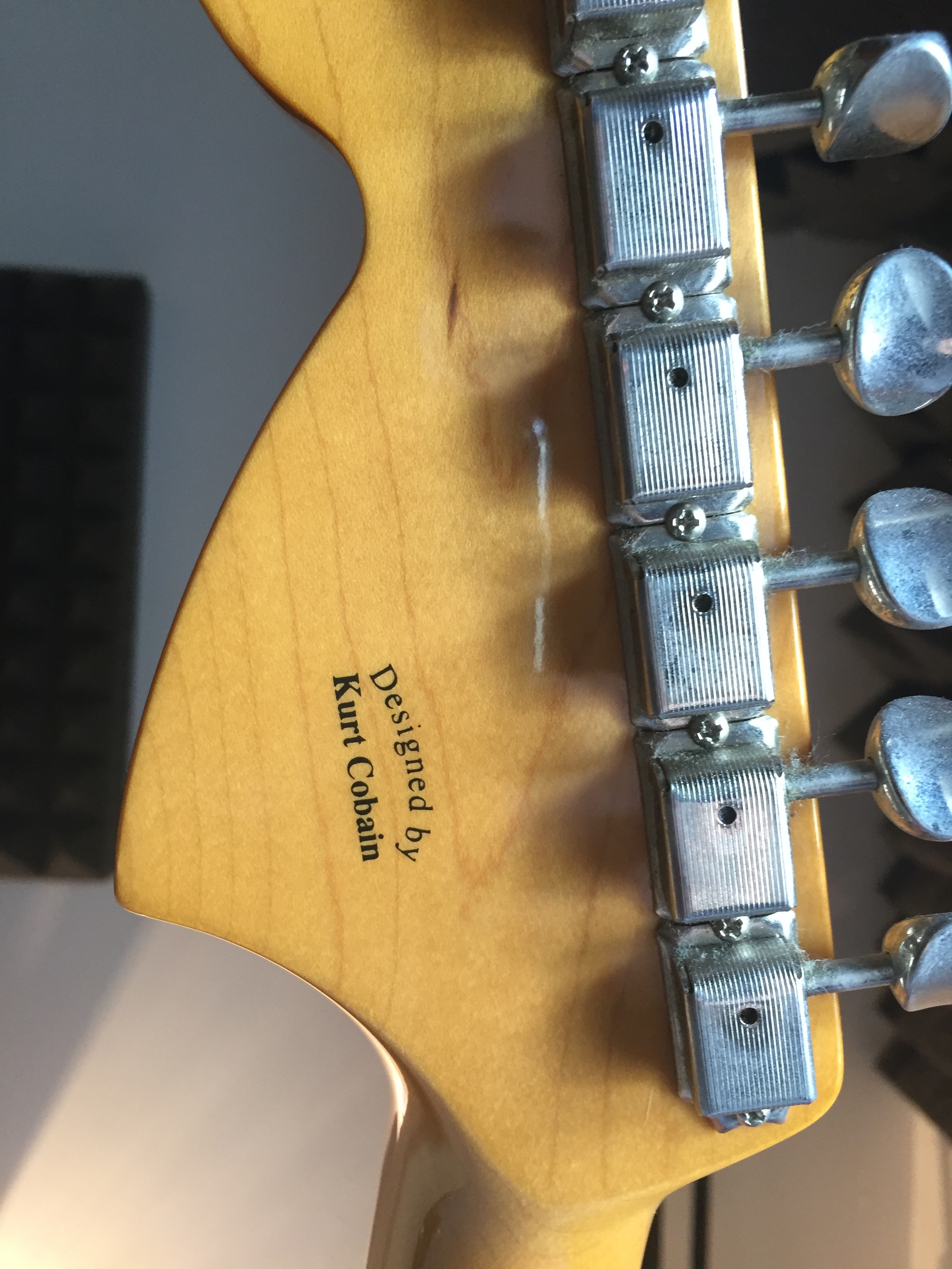Fender Jagstang red + pickup upgrade (Aquitaine) Audiofanzine