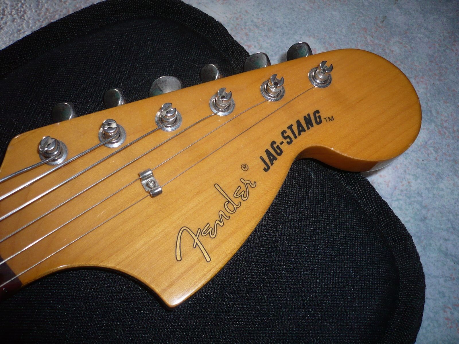 Photo Fender JagStang Fender JagStang (66924) (201683) Audiofanzine