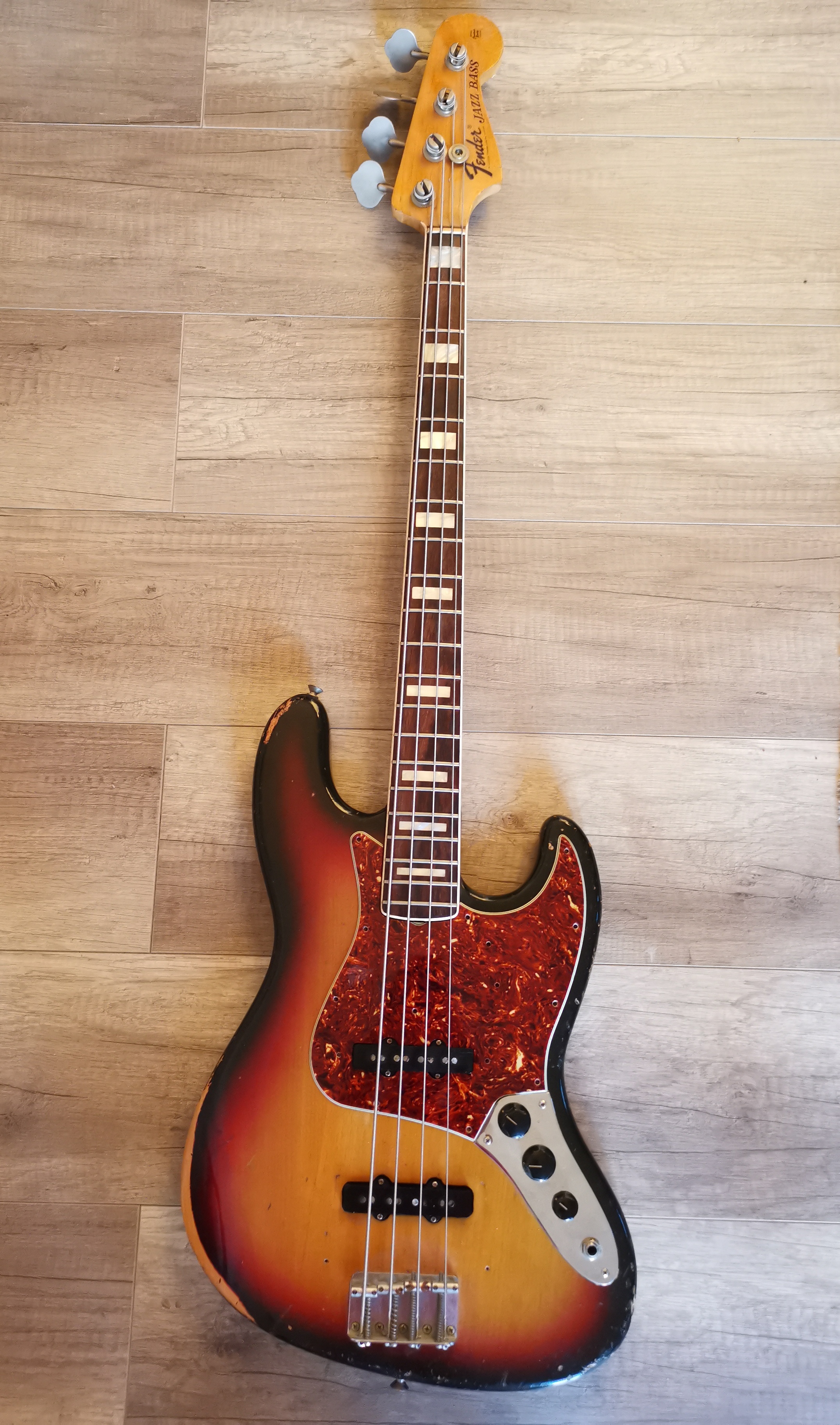 fender-jazz-bass-1973-3634811.jpg