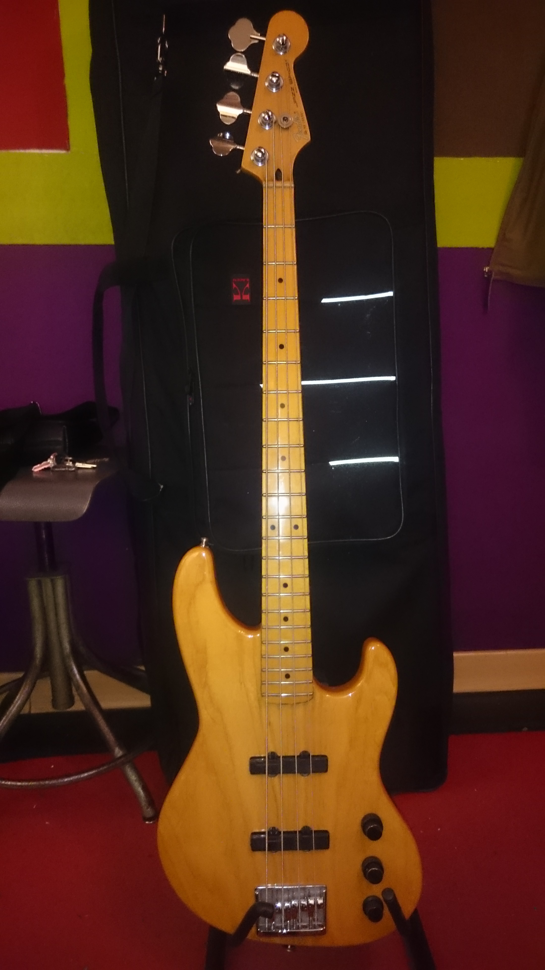 Photo Fender Jazz Bass Plus V [19901994] Fender Jazz Bass Plus V