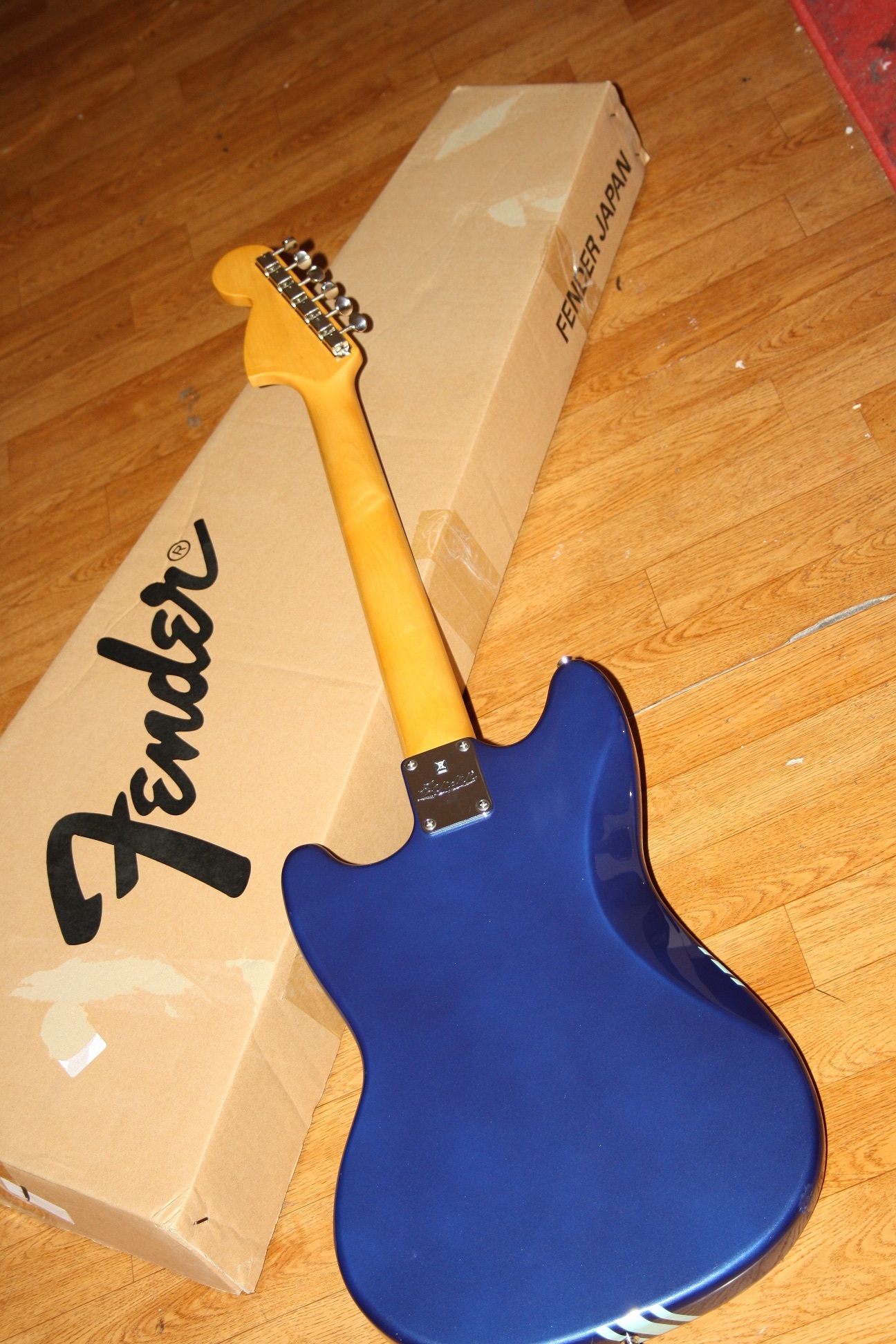 Photo Fender Kurt Cobain Mustang Fender Kurt Cobain Mustang Dark