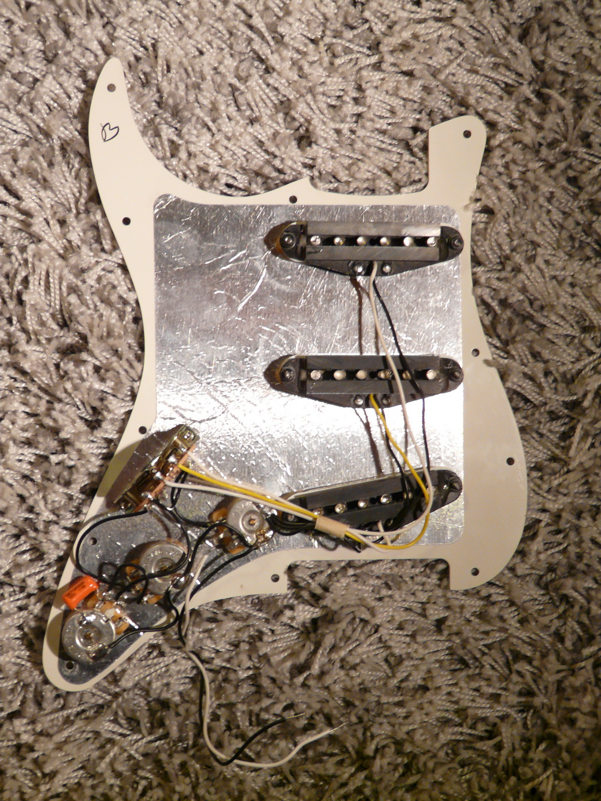 Photo Fender Loaded Pickguard Fender Pickguard Strat Précablé