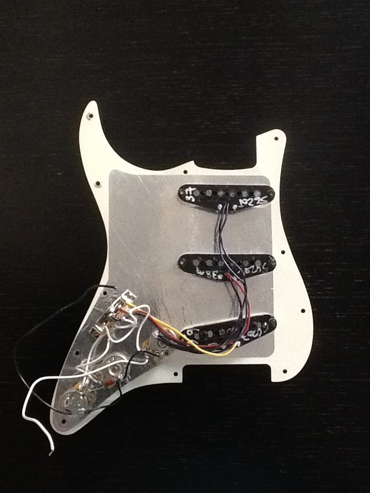 Fender Loaded Pickguard image (844257) Audiofanzine