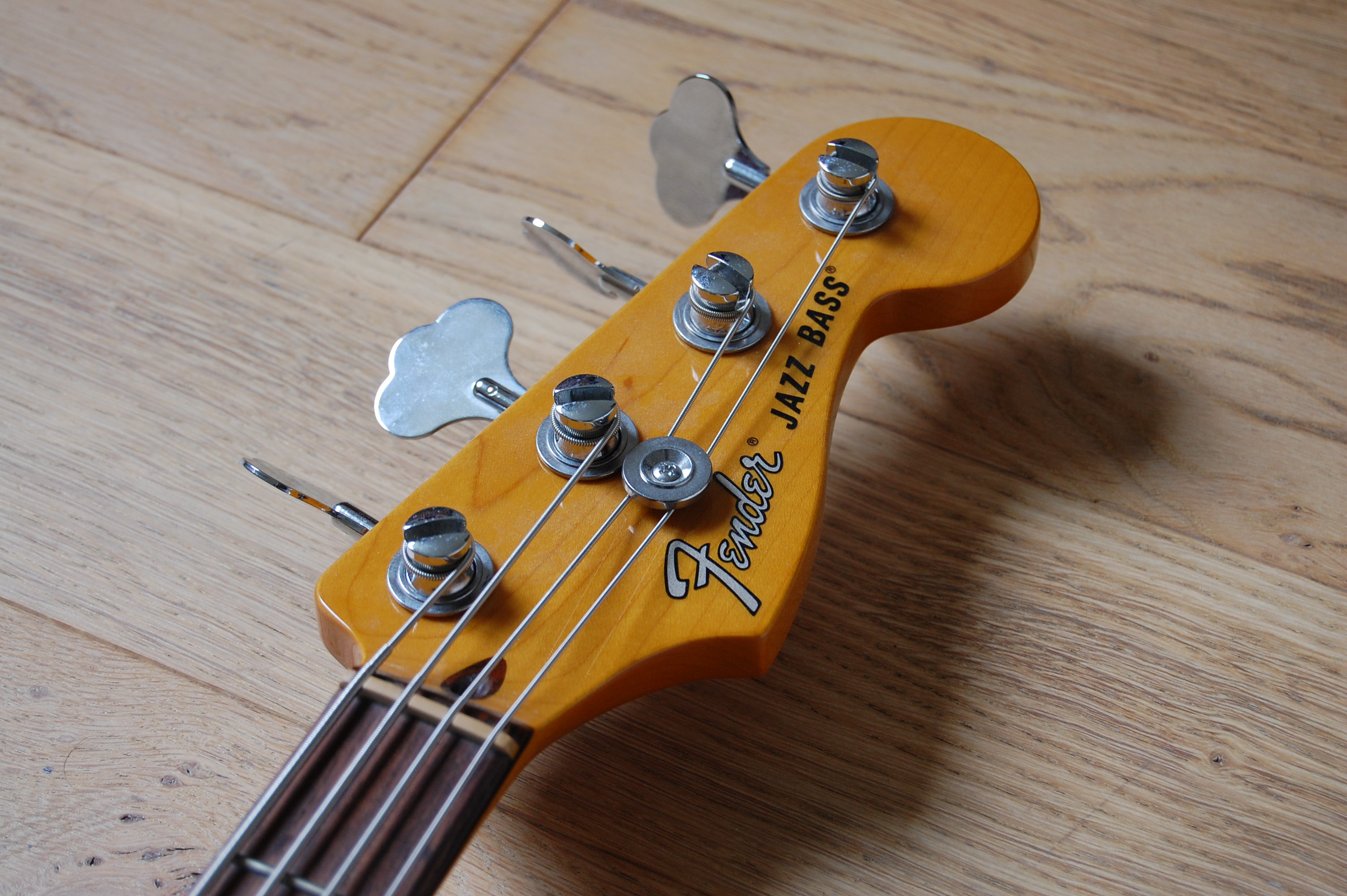 Modern Player Short Scale Jazz Bass Fender Audiofanzine