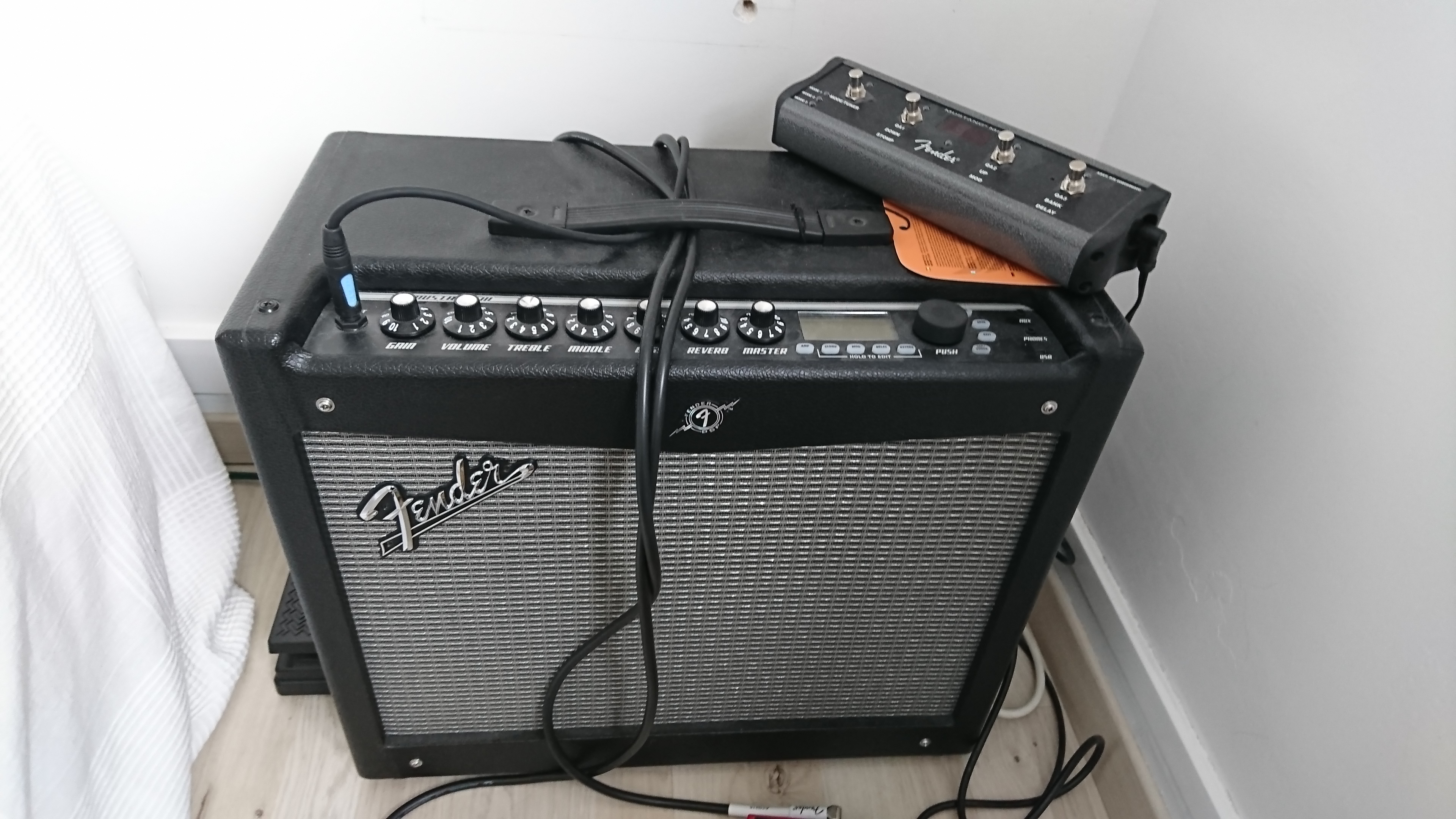 Как подключить fender mustang к компьютеру