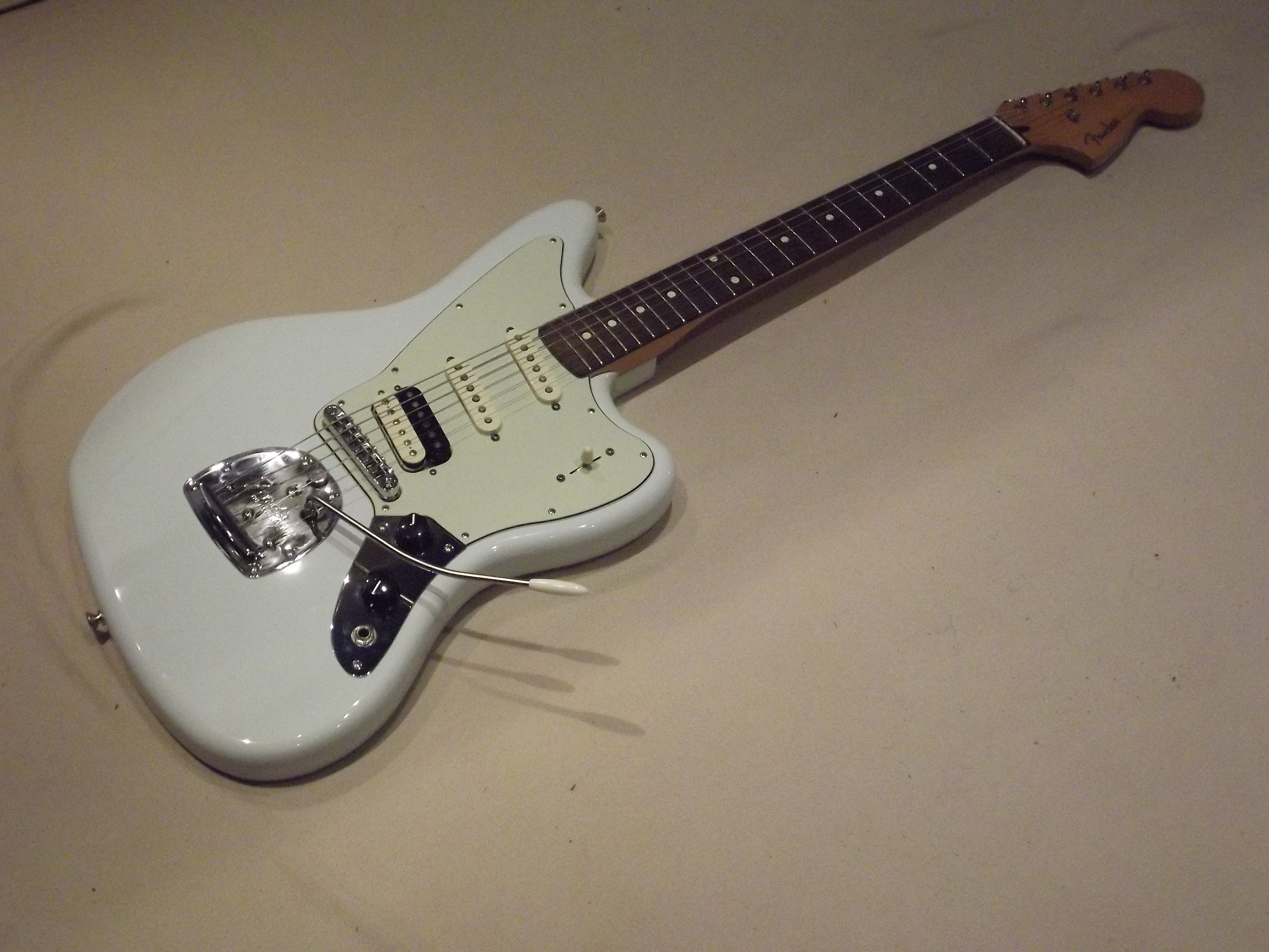 Fender Pawn Shop Jaguarillo image (531396) Audiofanzine