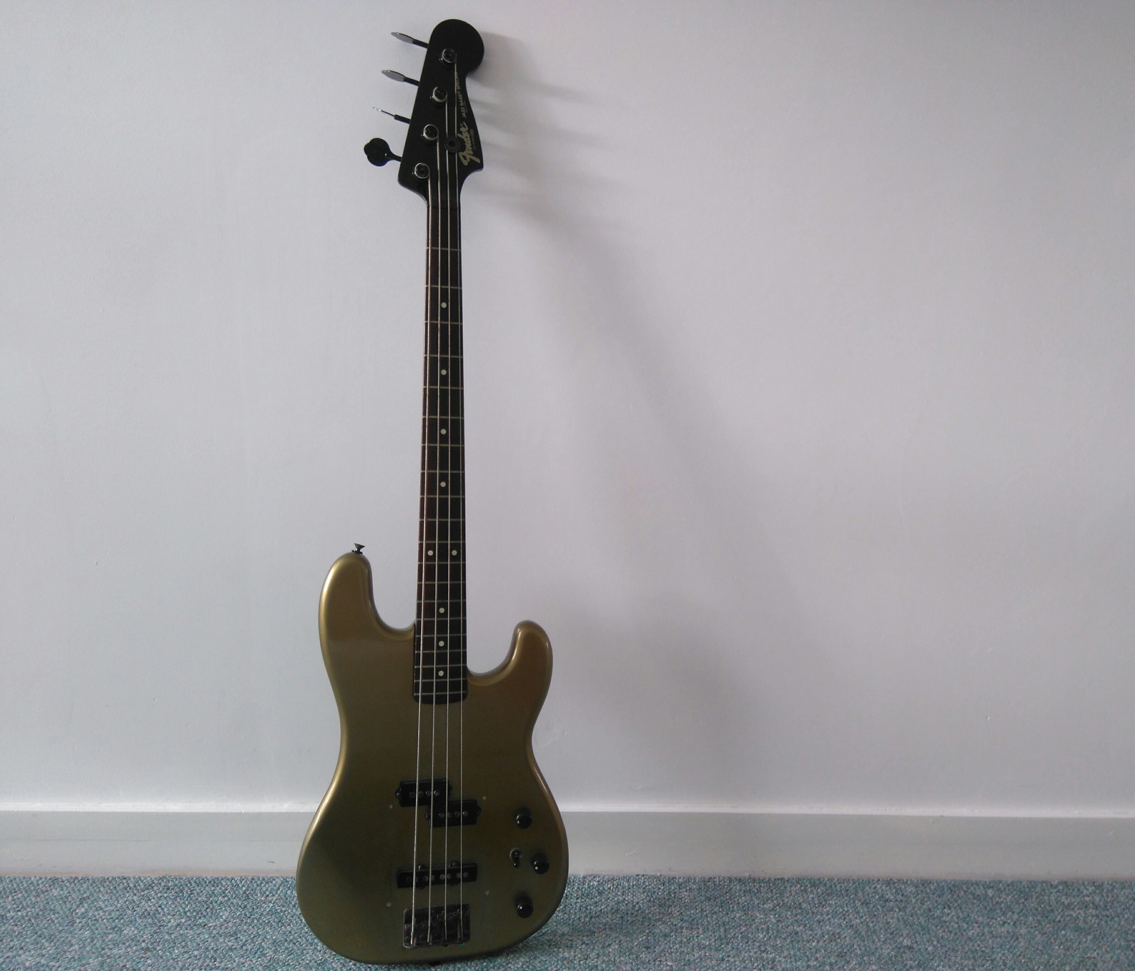 Fender PJ555 Jazz Bass Special image (2066518) Audiofanzine