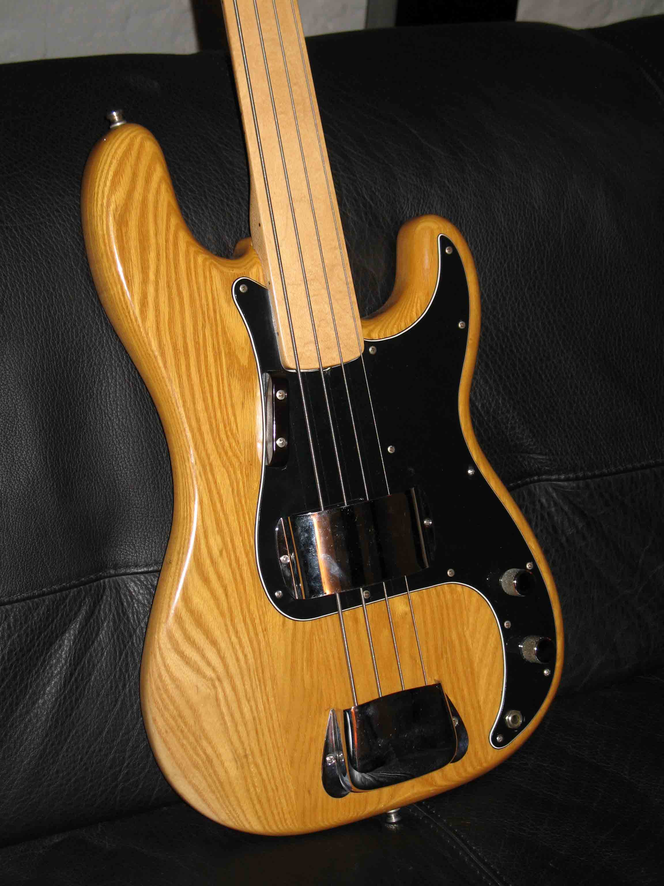 Fender Precision Bass (1977) image (232980) Audiofanzine
