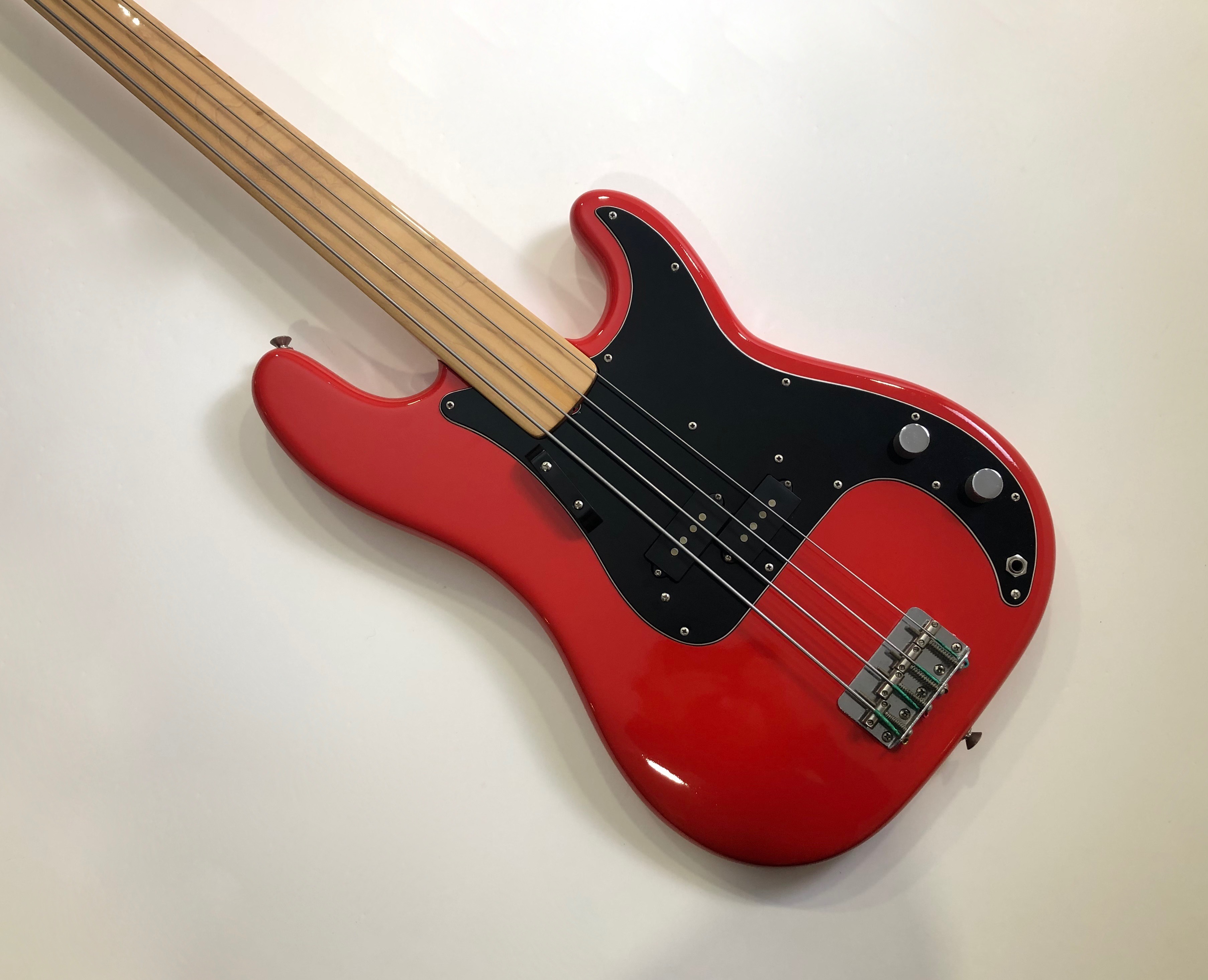 fender precision bass fretless 1978