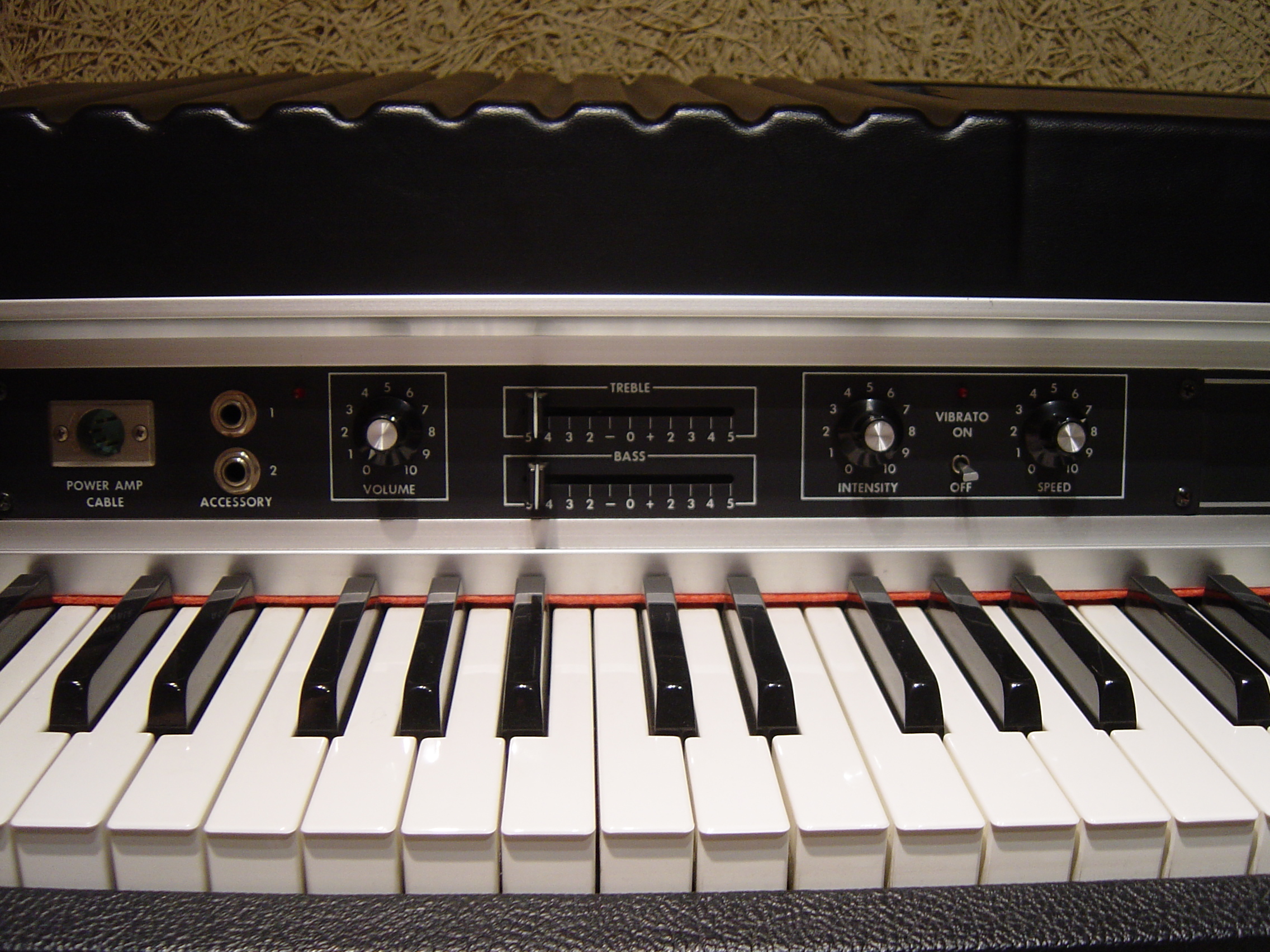 Fender Rhodes MKI 88 (1973) image (#618185) - Audiofanzine